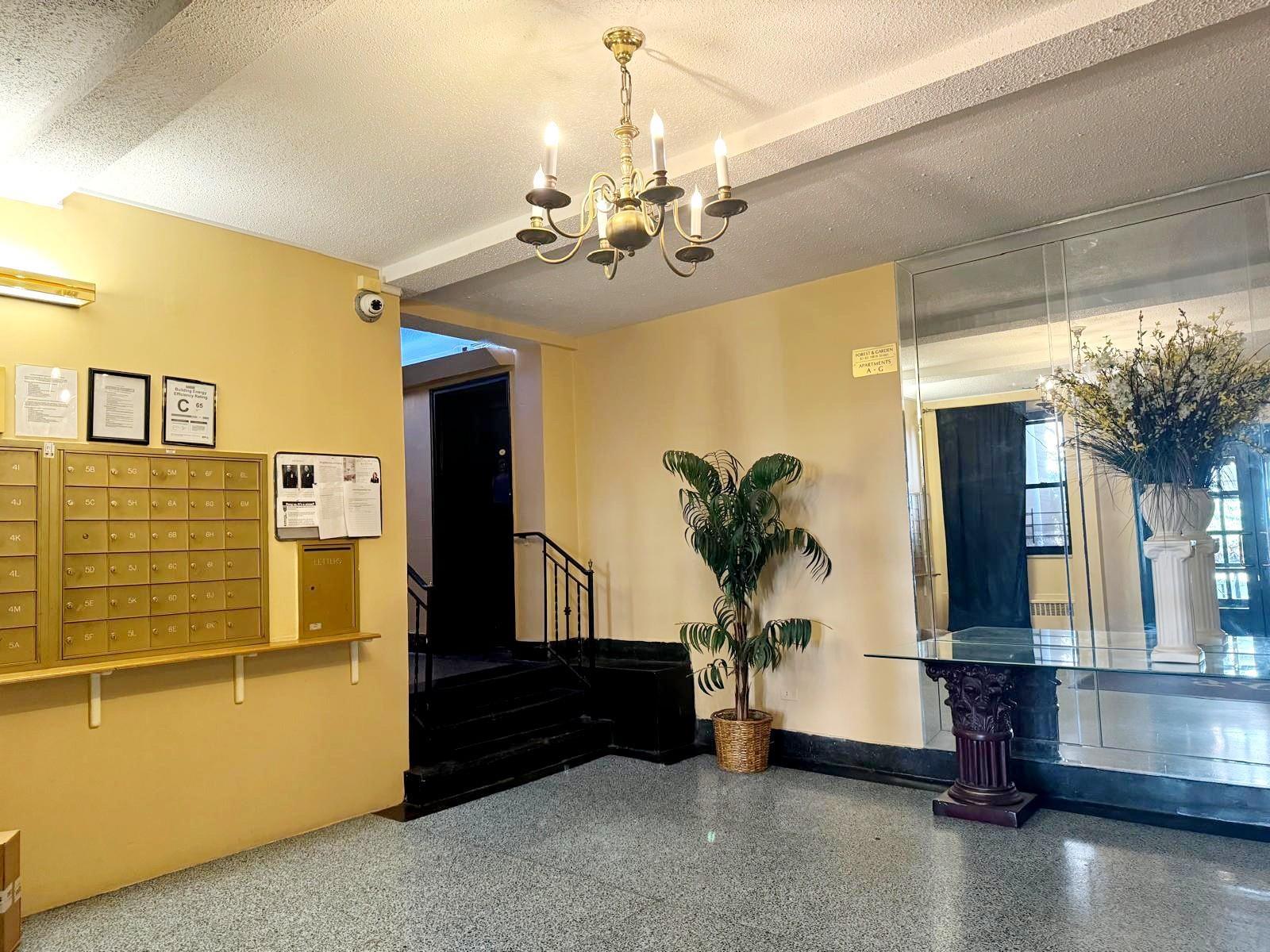Coop 118  Queens, NY 11415, MLS-876455-5