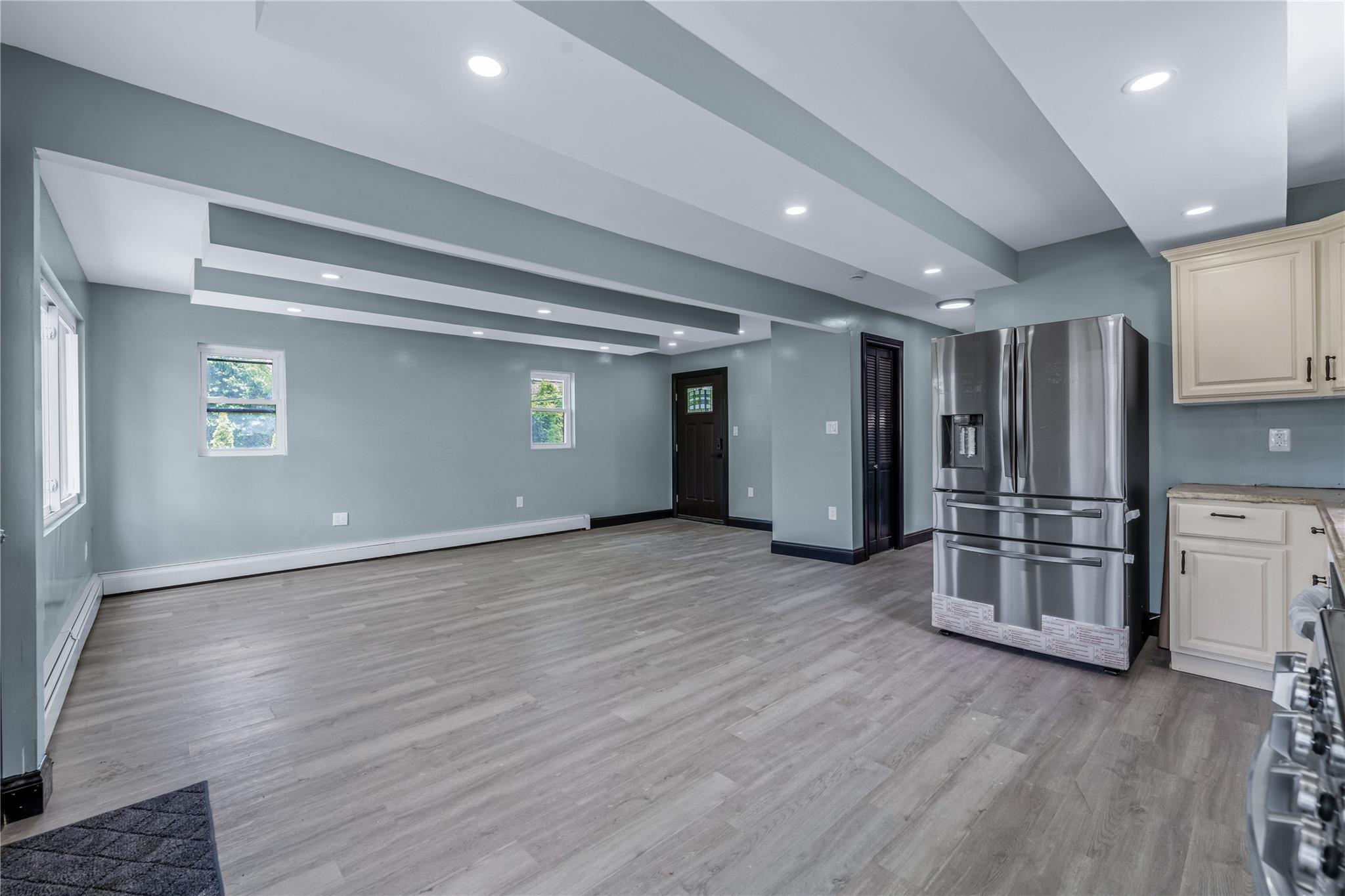 Single Family St  Queens, NY 11429, MLS-876464-10