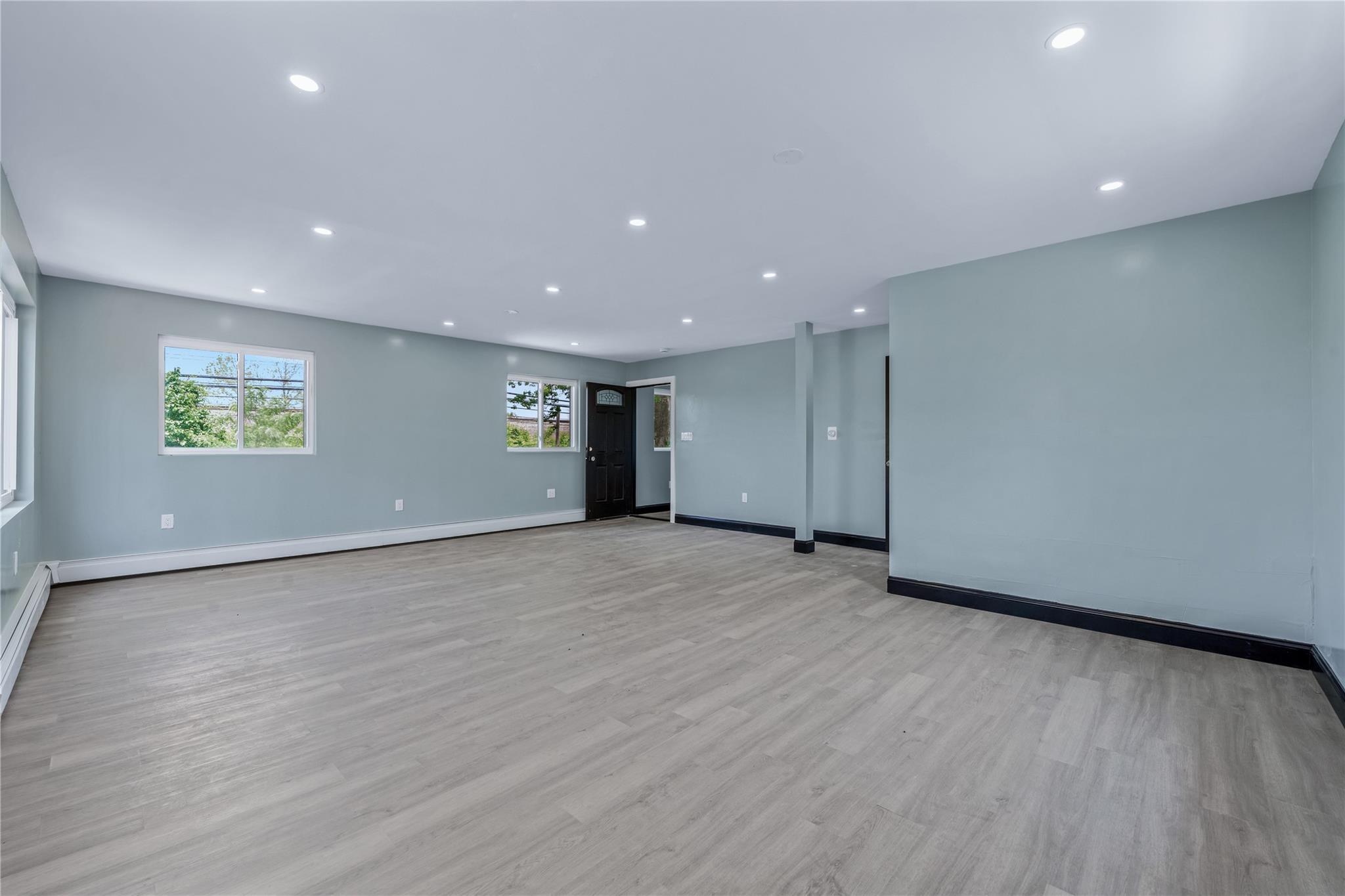 Single Family St  Queens, NY 11429, MLS-876464-19