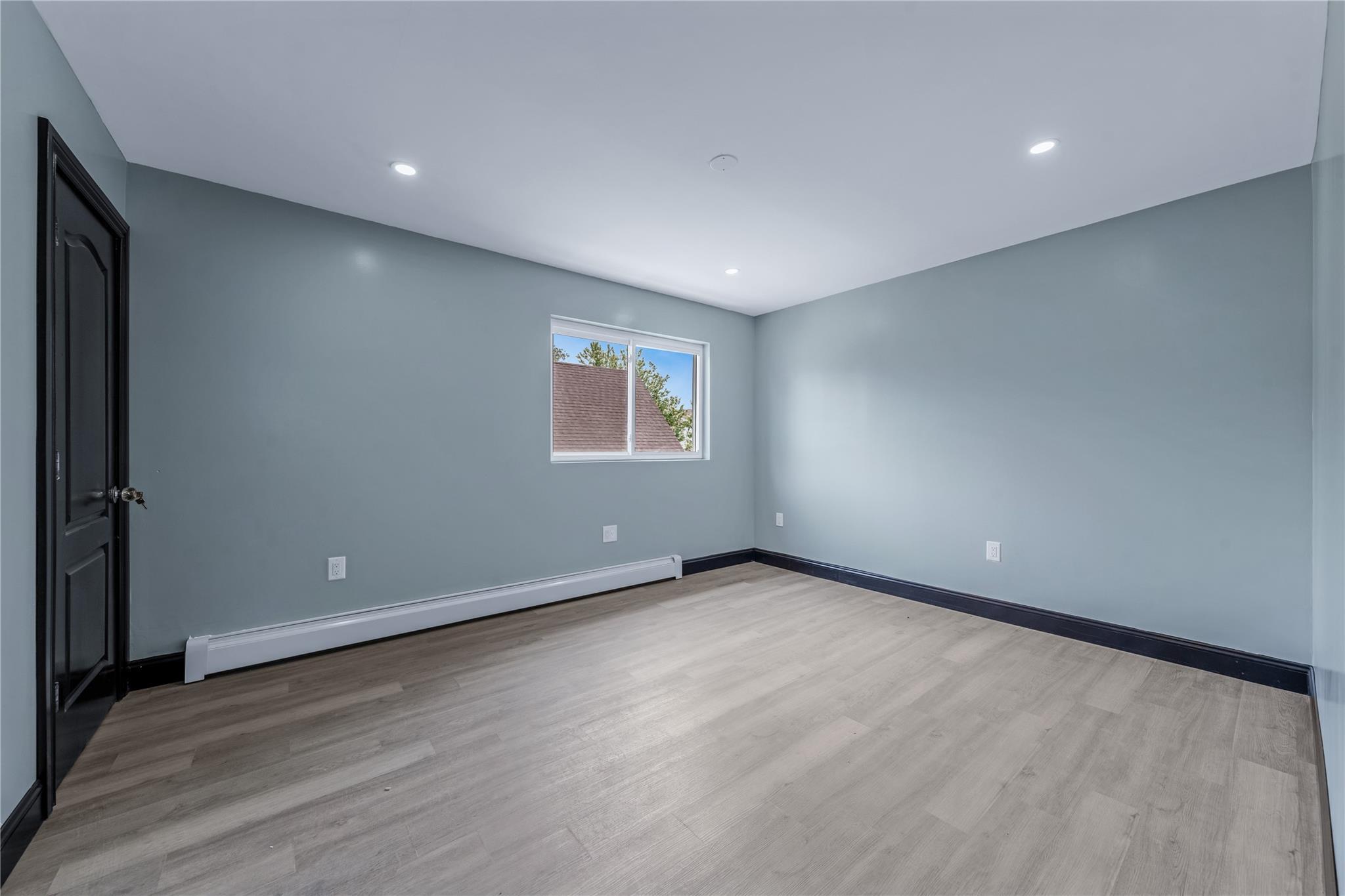 Single Family St  Queens, NY 11429, MLS-876464-21