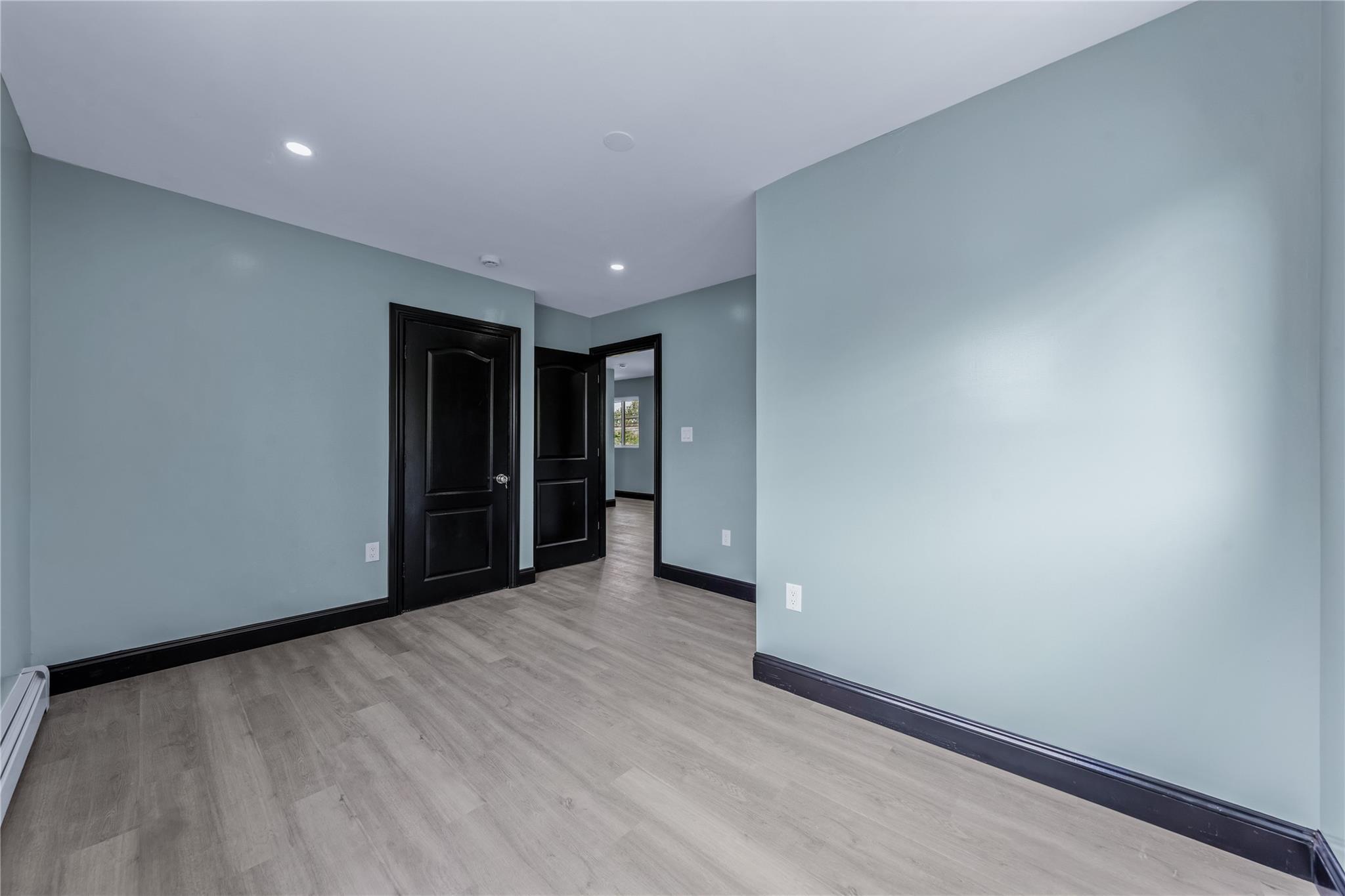 Single Family St  Queens, NY 11429, MLS-876464-24