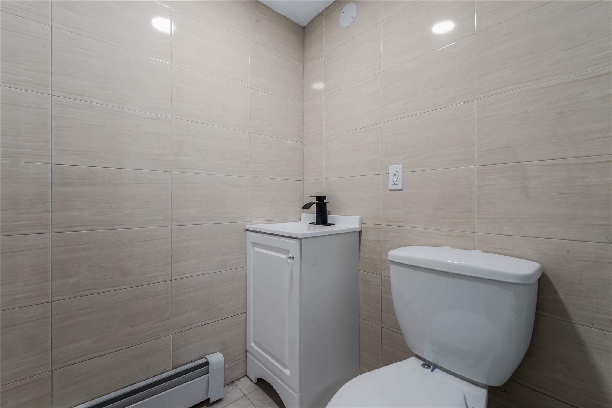 Single Family St  Queens, NY 11429, MLS-876464-29
