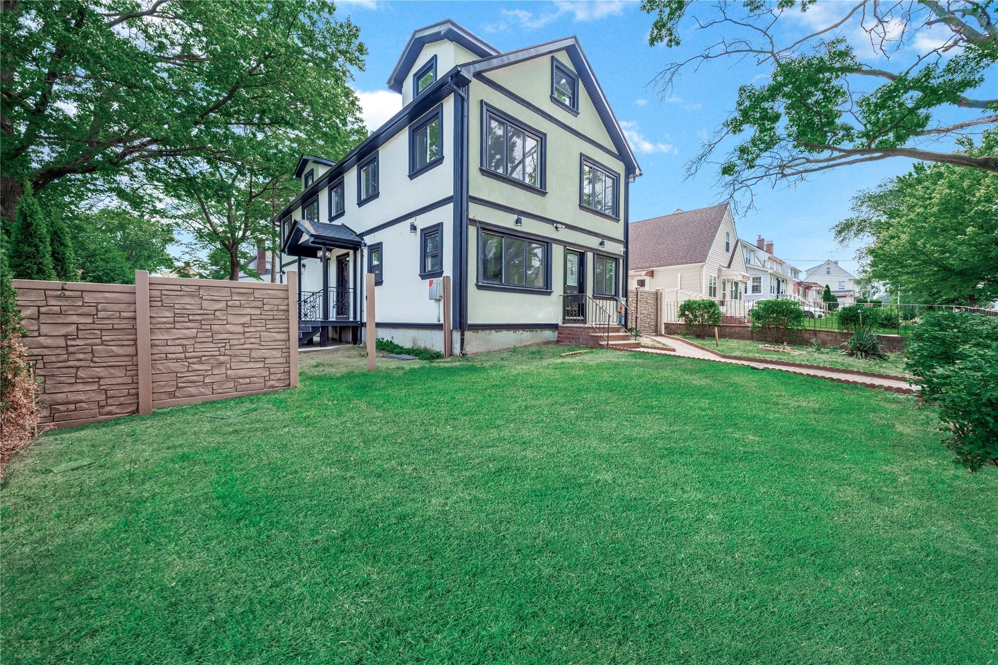 Single Family St  Queens, NY 11429, MLS-876464-5