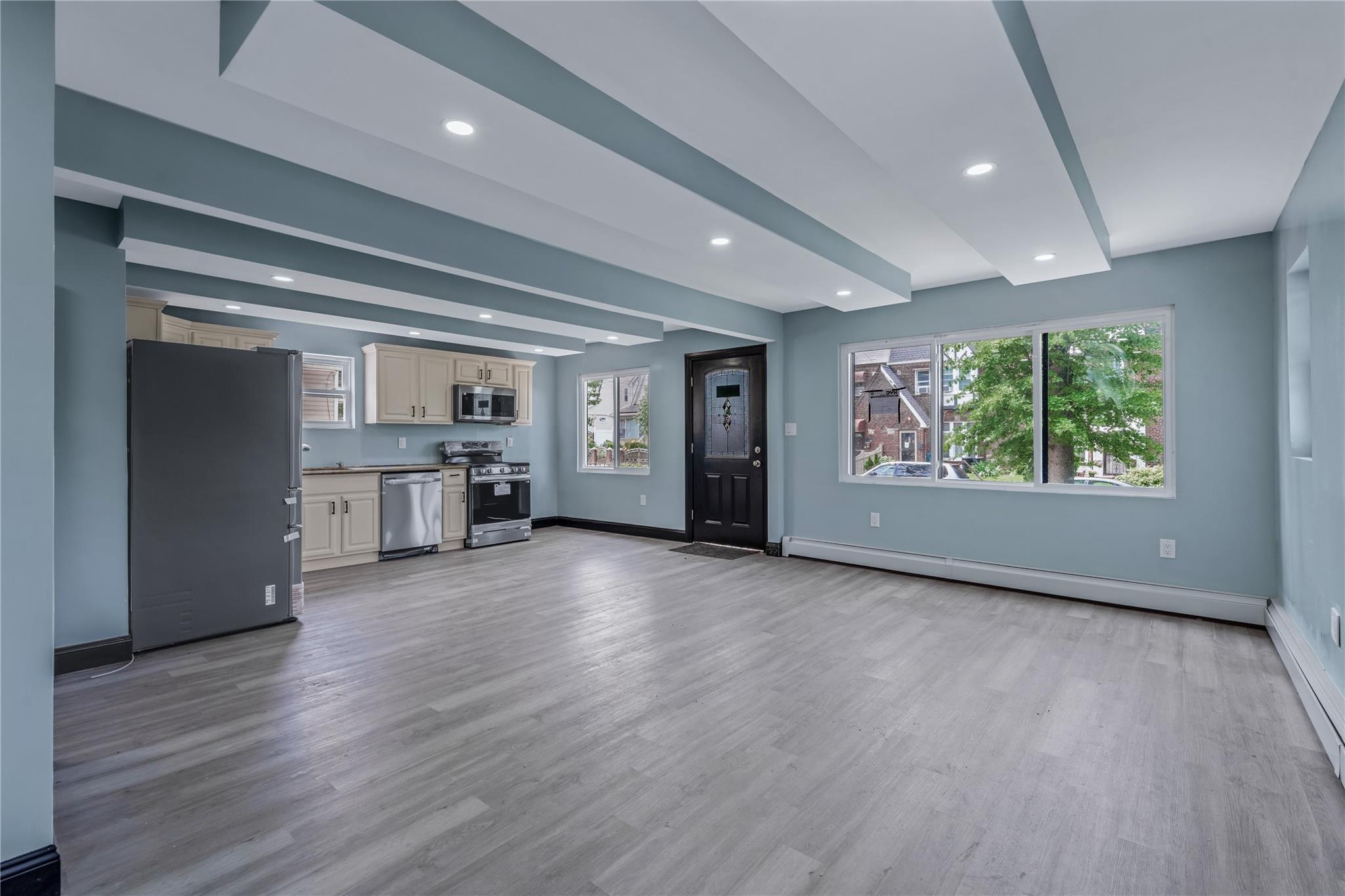 Single Family St  Queens, NY 11429, MLS-876464-6