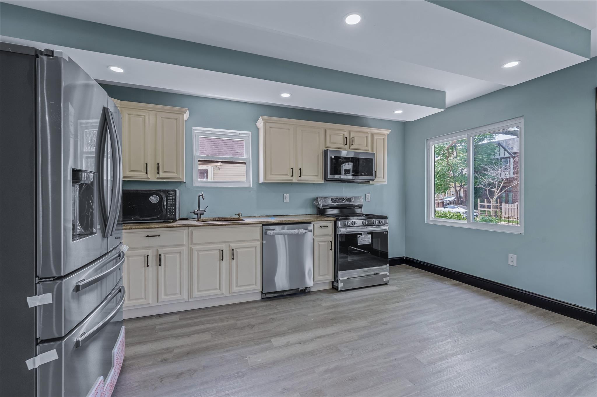Single Family St  Queens, NY 11429, MLS-876464-9