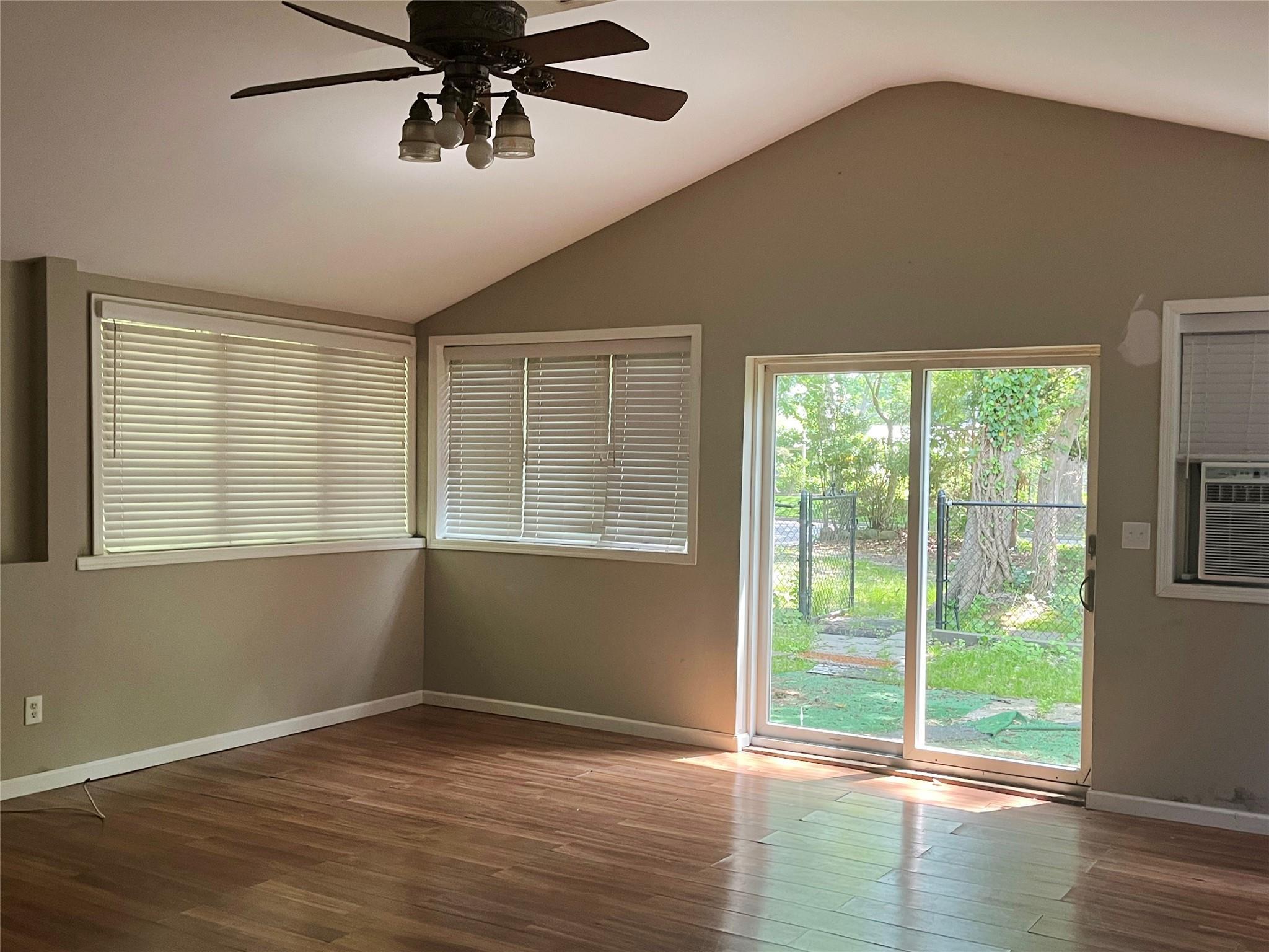 Single Family Senic Suffolk County, NY 11934, MLS-876497-11