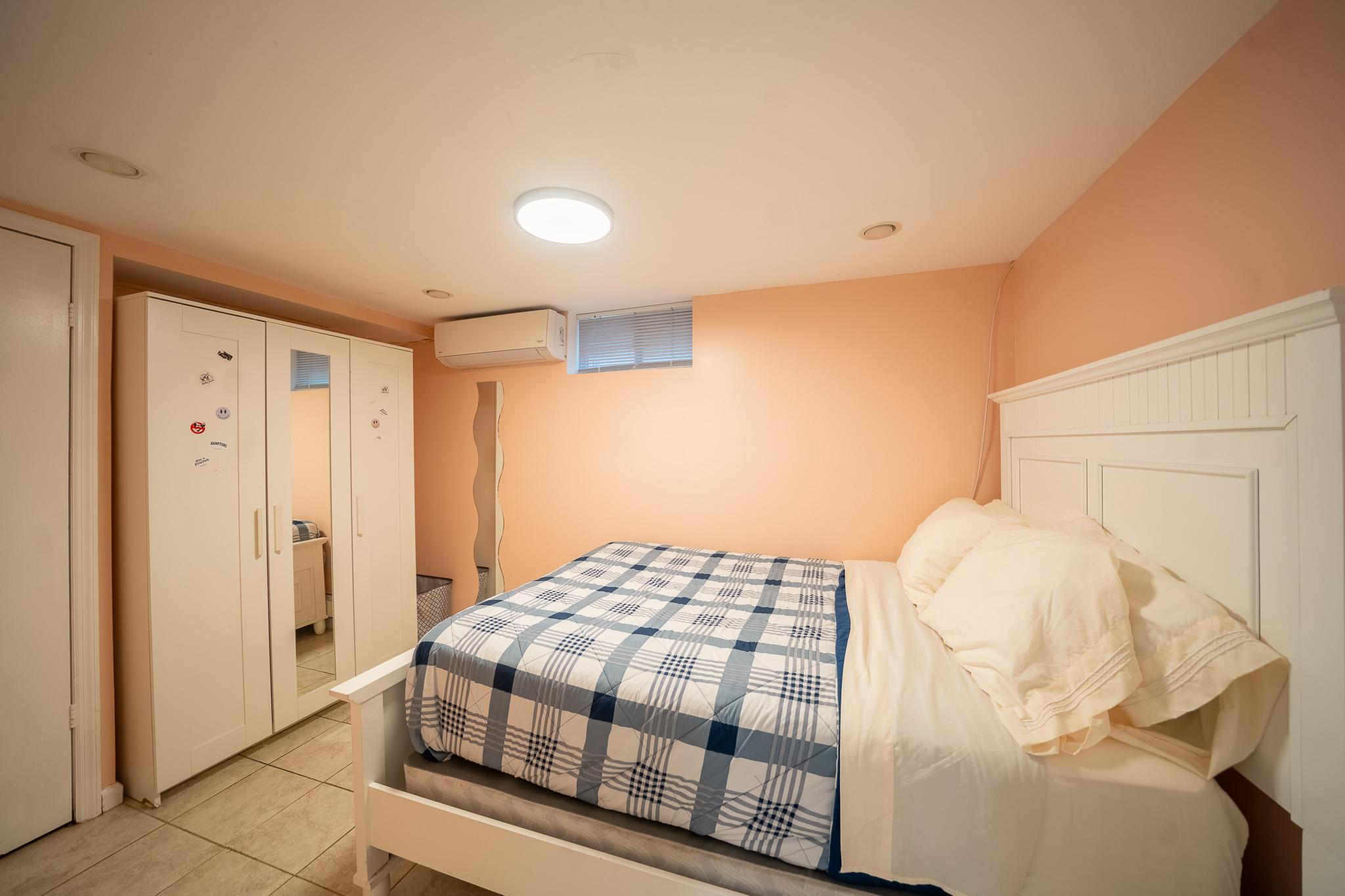 Single Family 182nd  Queens, NY 11365, MLS-876501-28