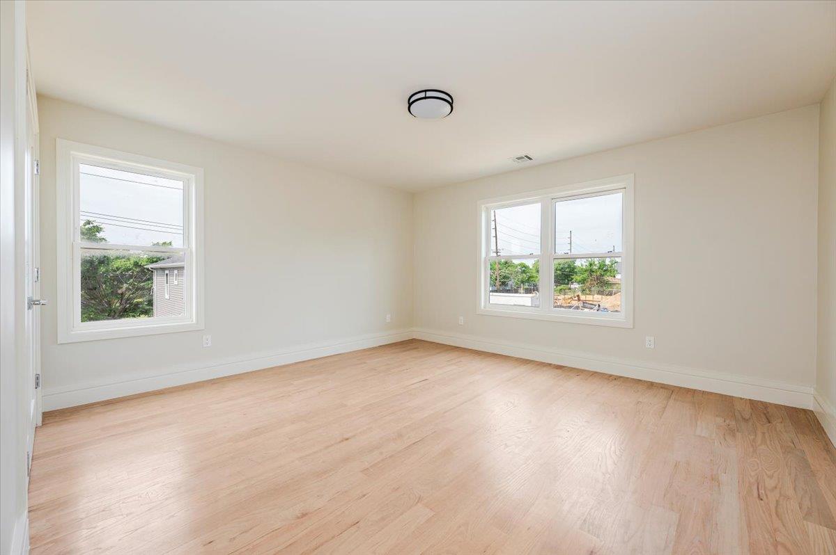 Single Family Bayview  Nassau County, NY 11096, MLS-876522-11