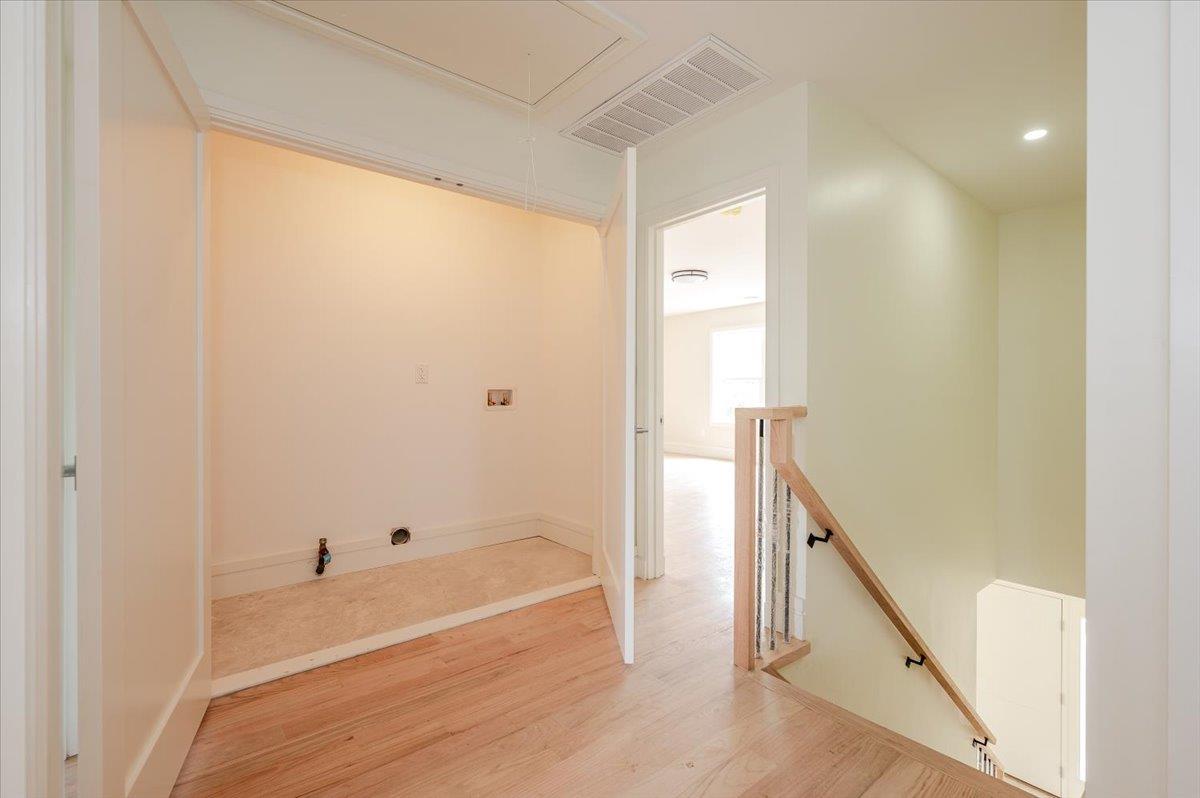 Single Family Bayview  Nassau County, NY 11096, MLS-876522-14