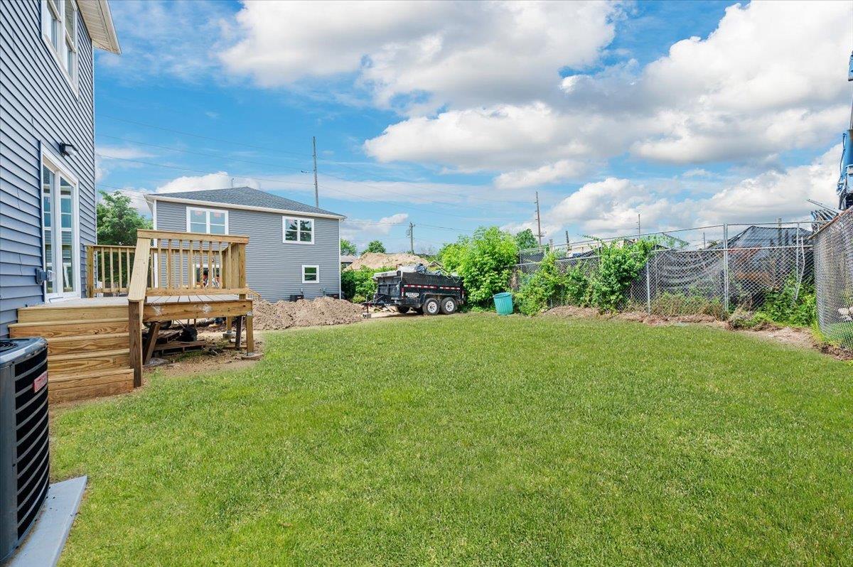 Single Family Bayview  Nassau County, NY 11096, MLS-876522-17