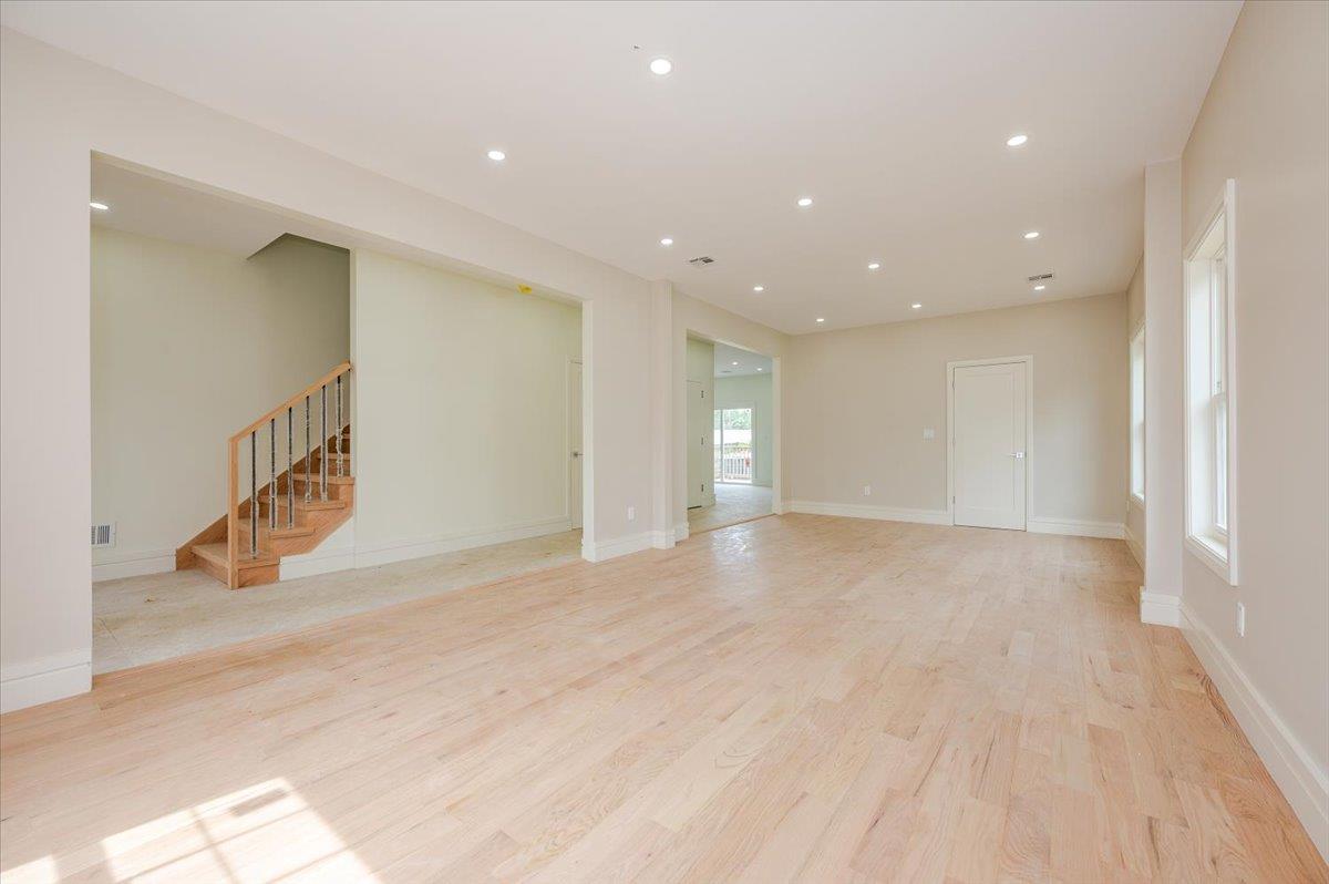 Single Family Bayview  Nassau County, NY 11096, MLS-876522-3