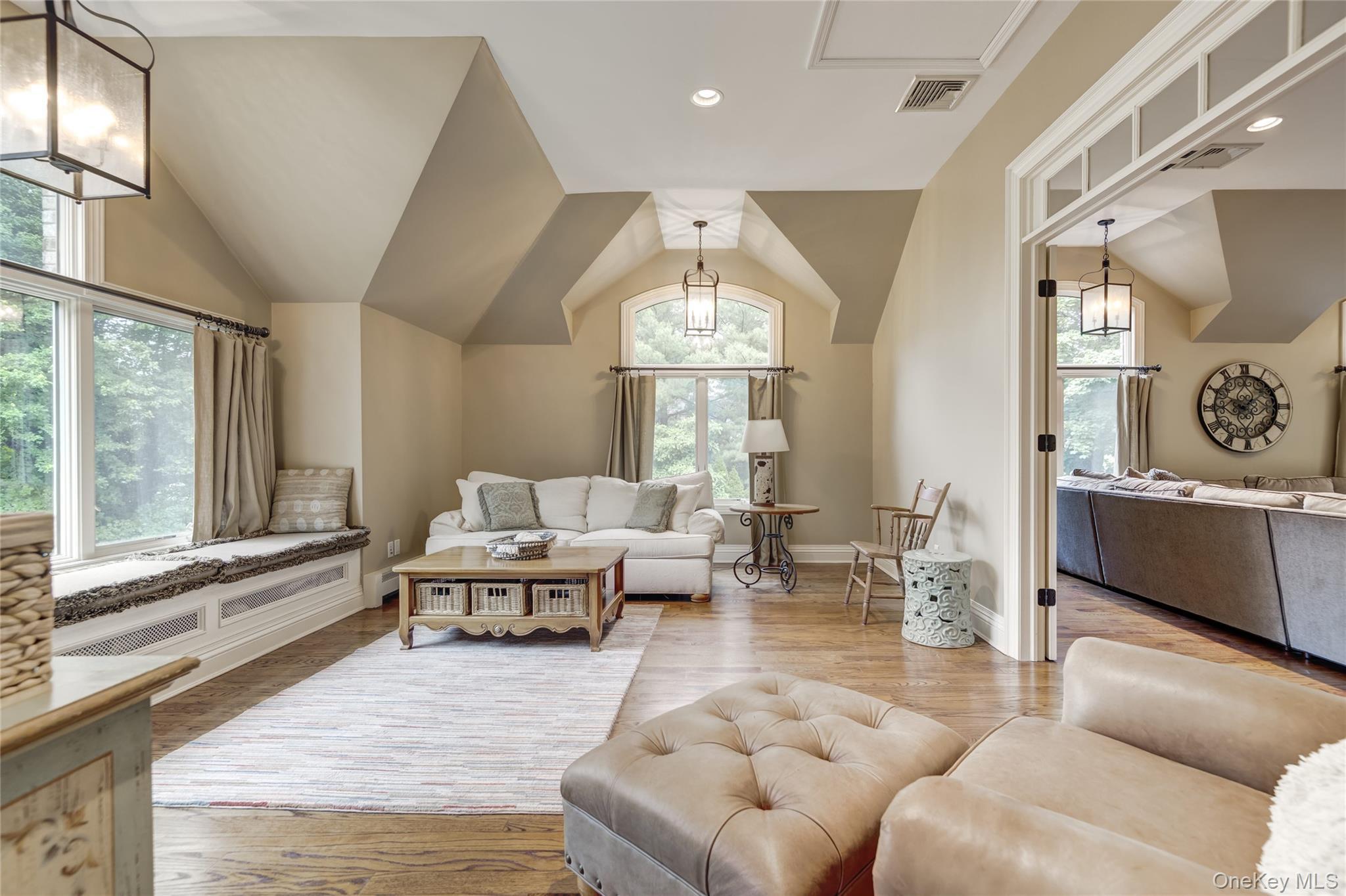 Single Family Split Rock Nassau County, NY 11791, MLS-876542-18