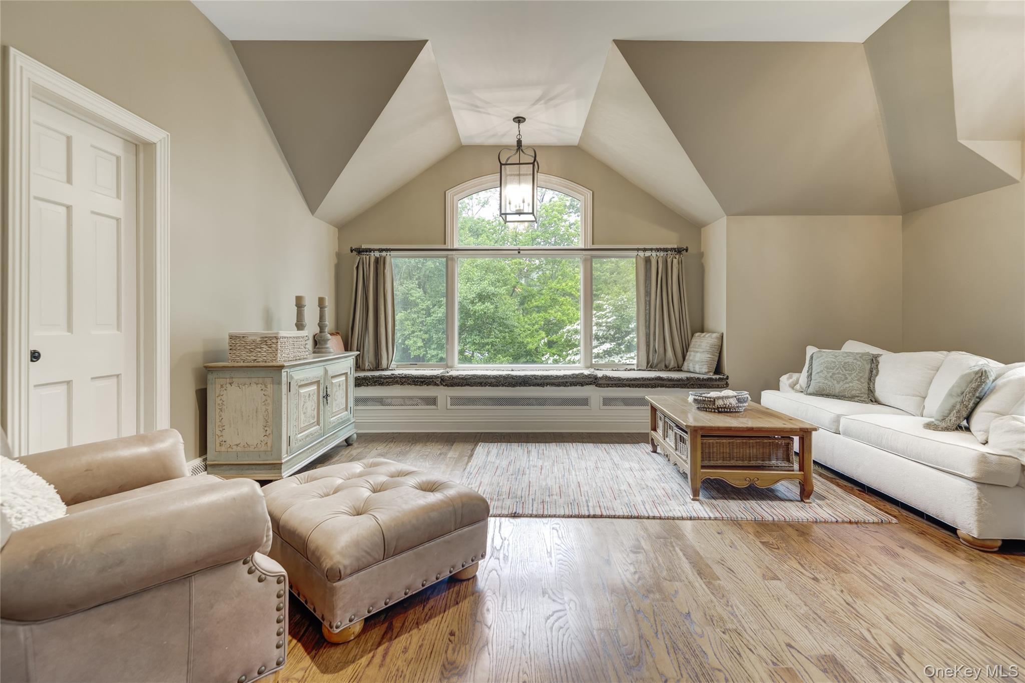 Single Family Split Rock Nassau County, NY 11791, MLS-876542-19