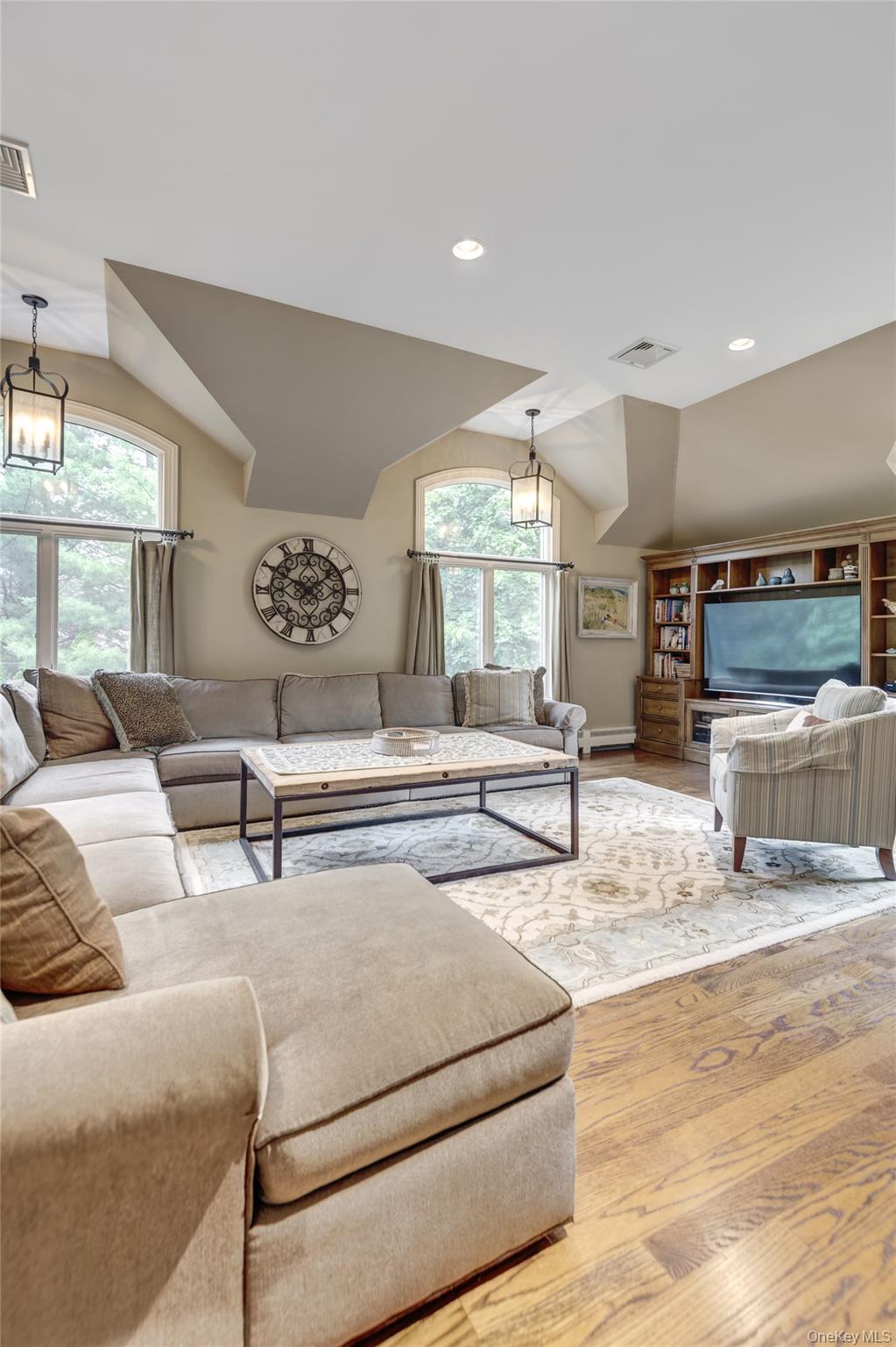 Single Family Split Rock Nassau County, NY 11791, MLS-876542-22