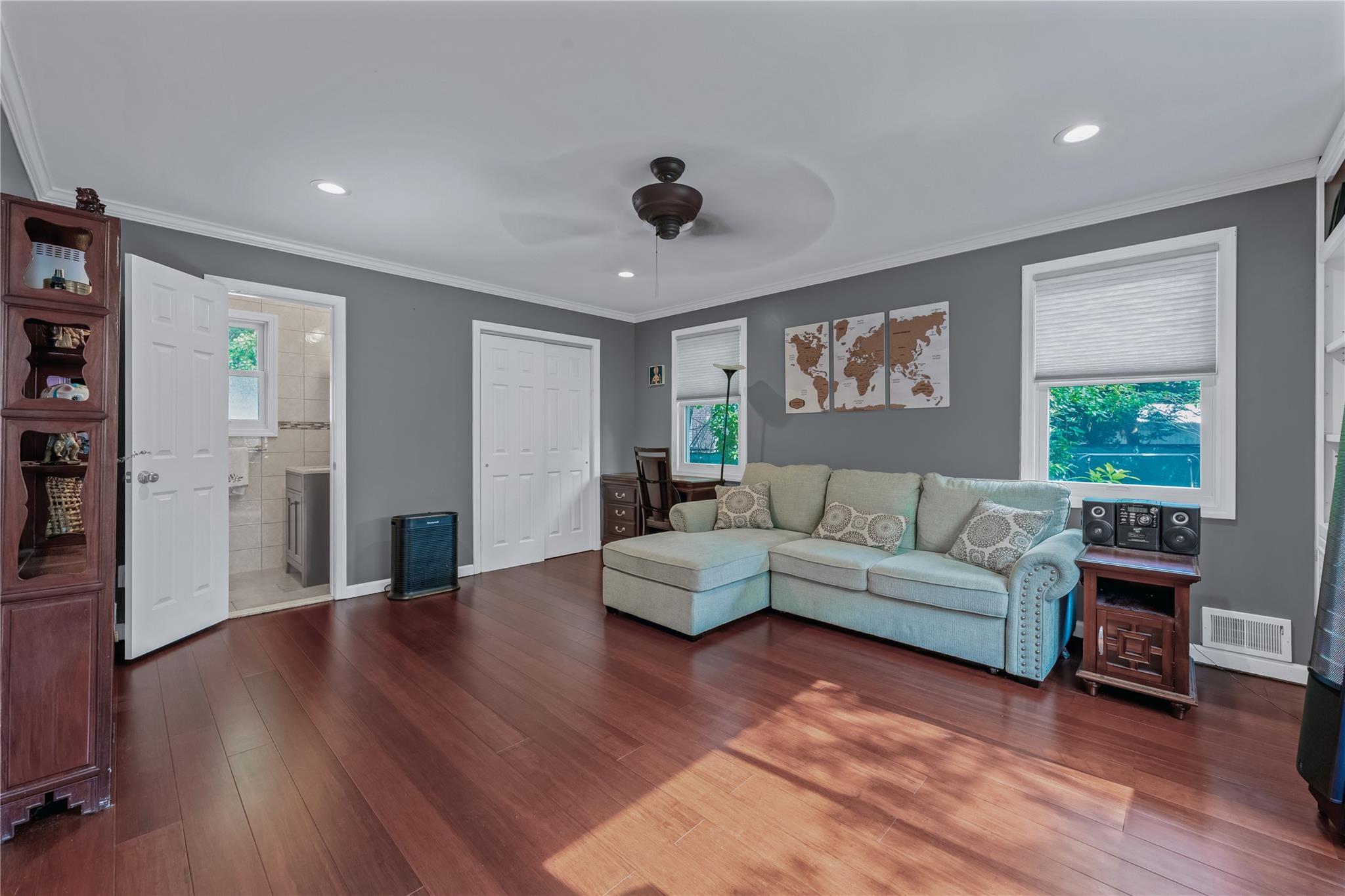 Single Family Harris  Nassau County, NY 11557, MLS-876551-13