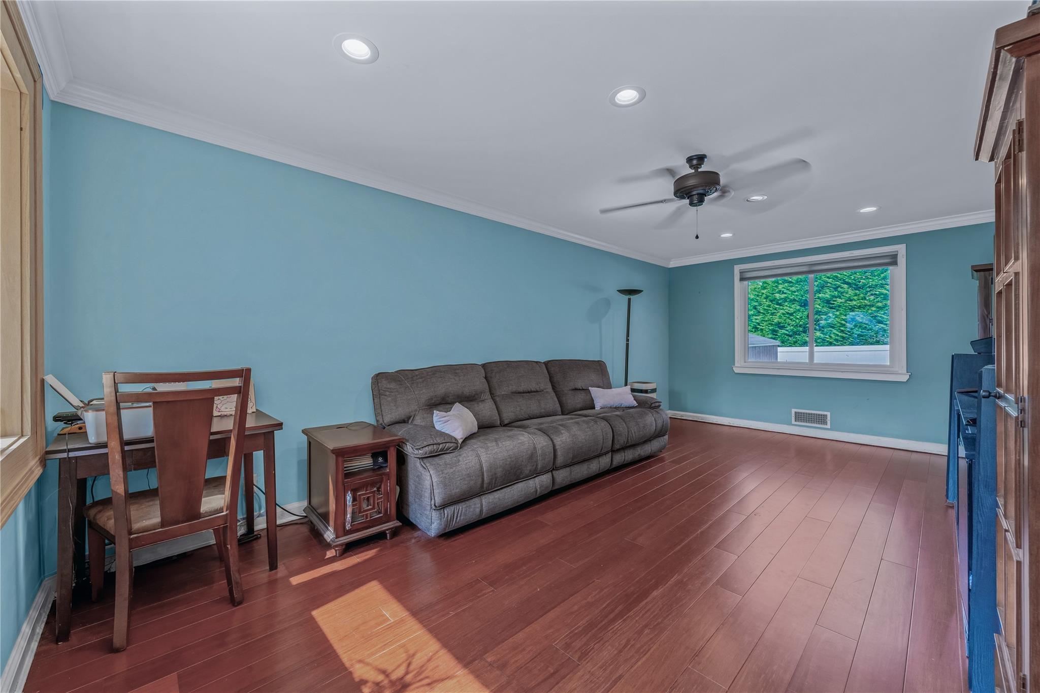 Single Family Harris  Nassau County, NY 11557, MLS-876551-7