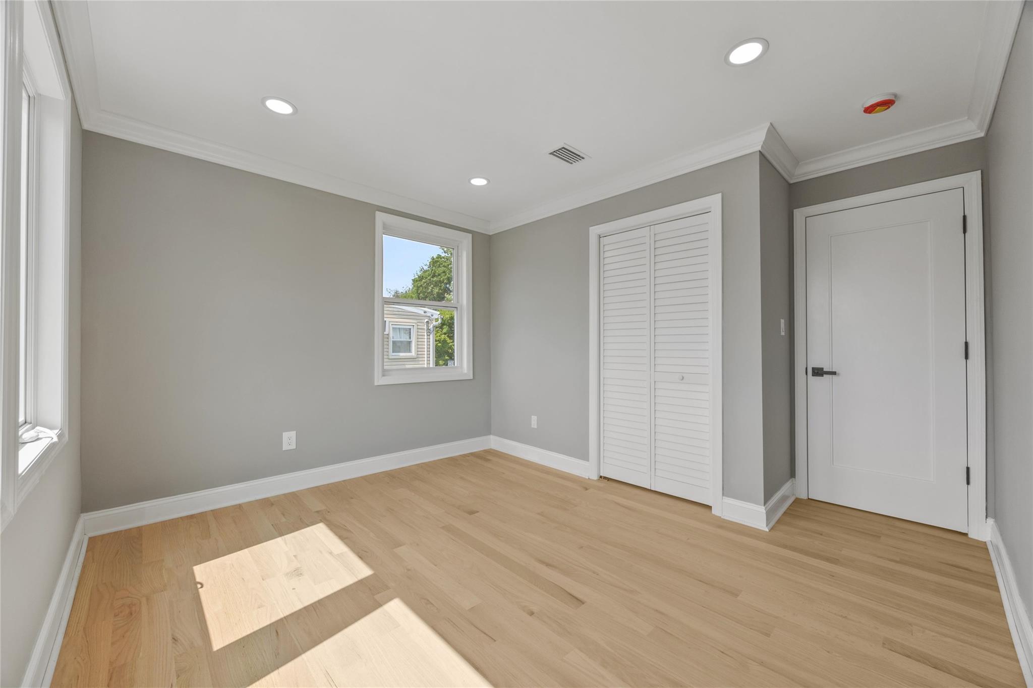 Single Family Garden  Nassau County, NY 11801, MLS-876555-19