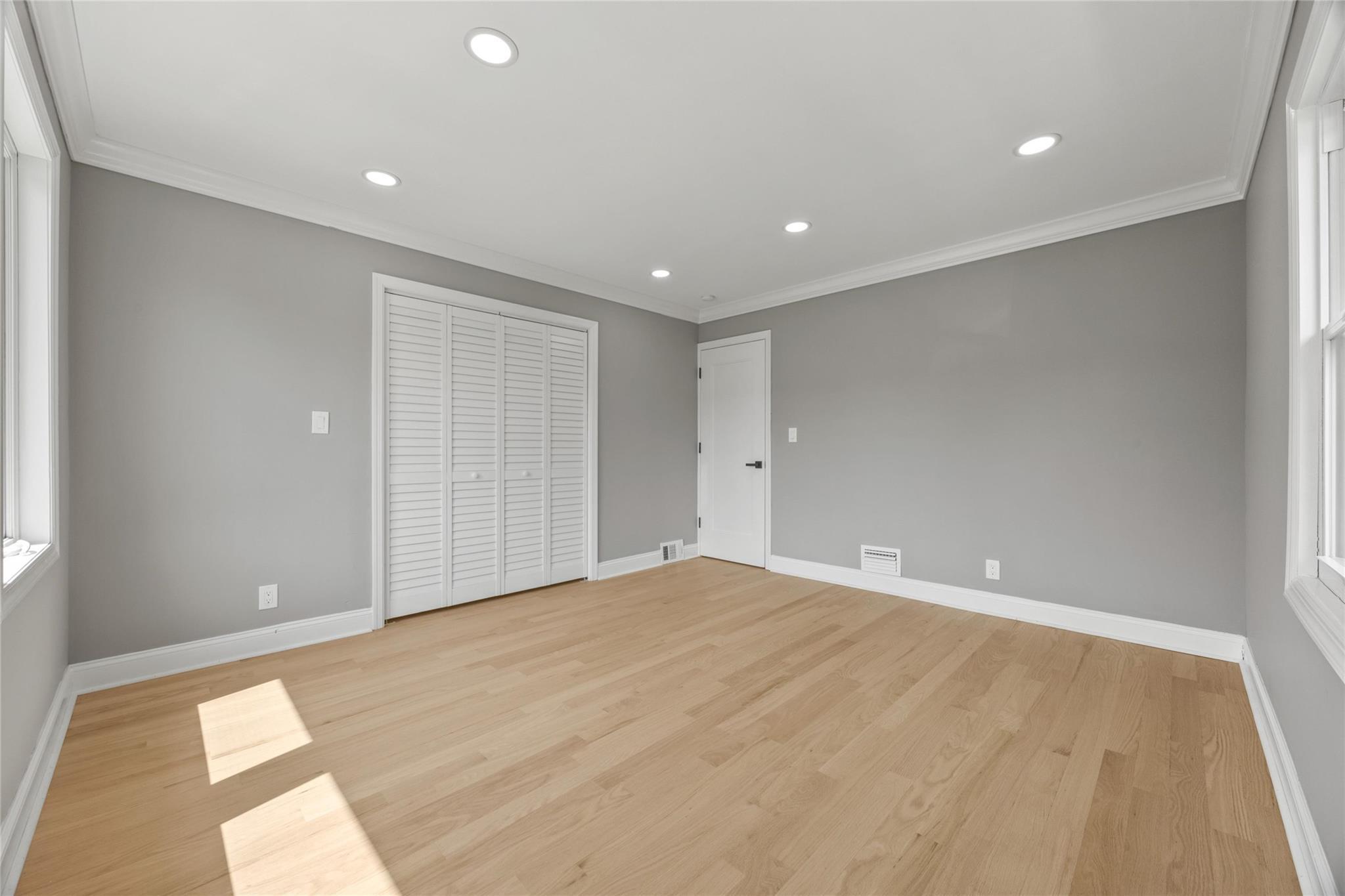 Single Family Garden  Nassau County, NY 11801, MLS-876555-20