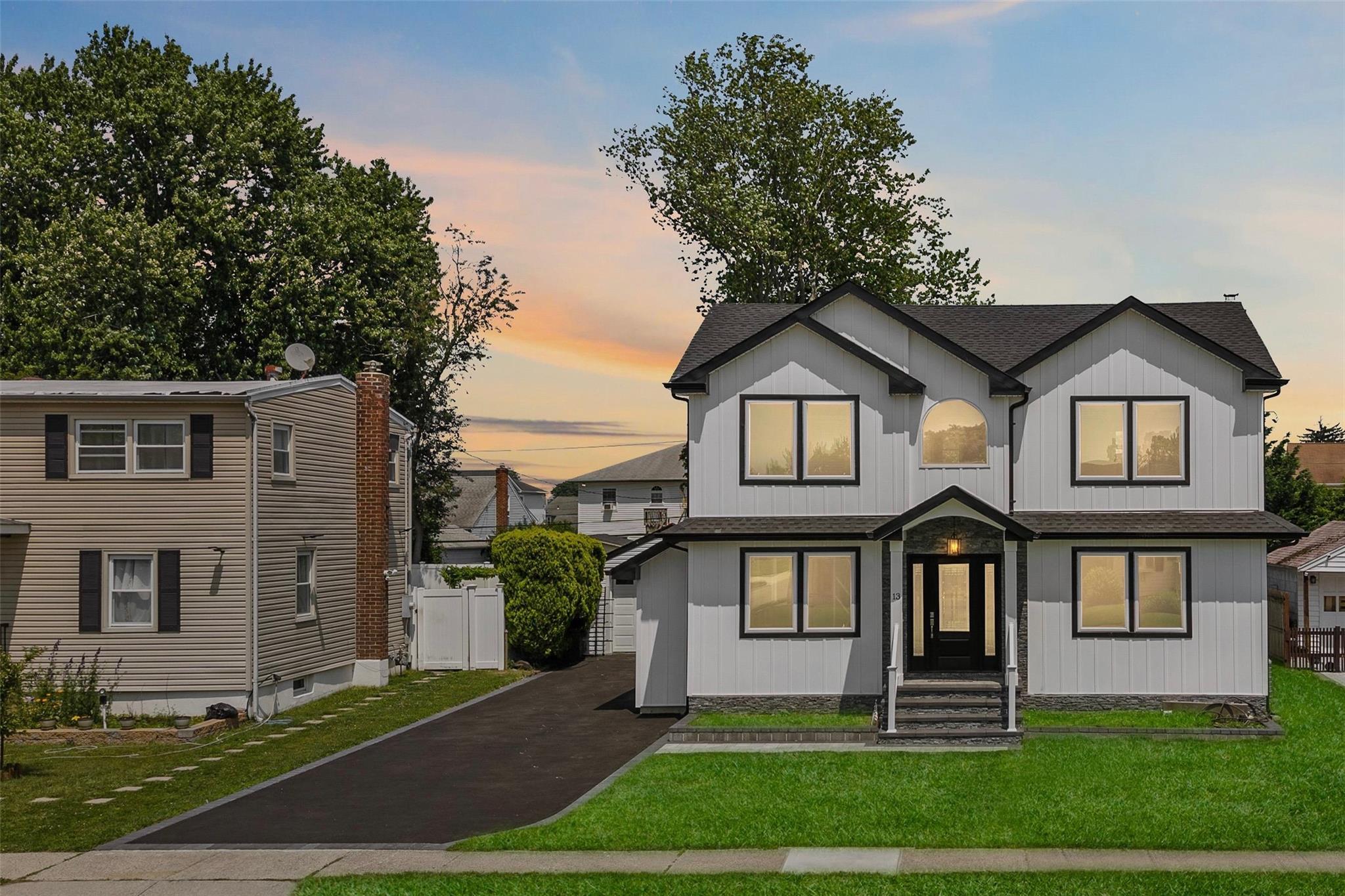 Single Family Garden  Nassau County, NY 11801, MLS-876555-3