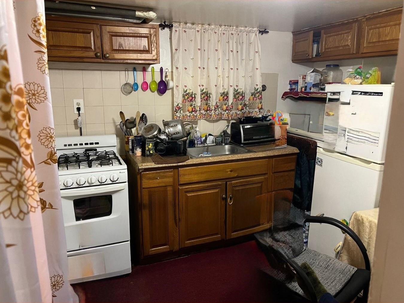 Single Family Matthews  Brooklyn, NY 11236, MLS-876601-9