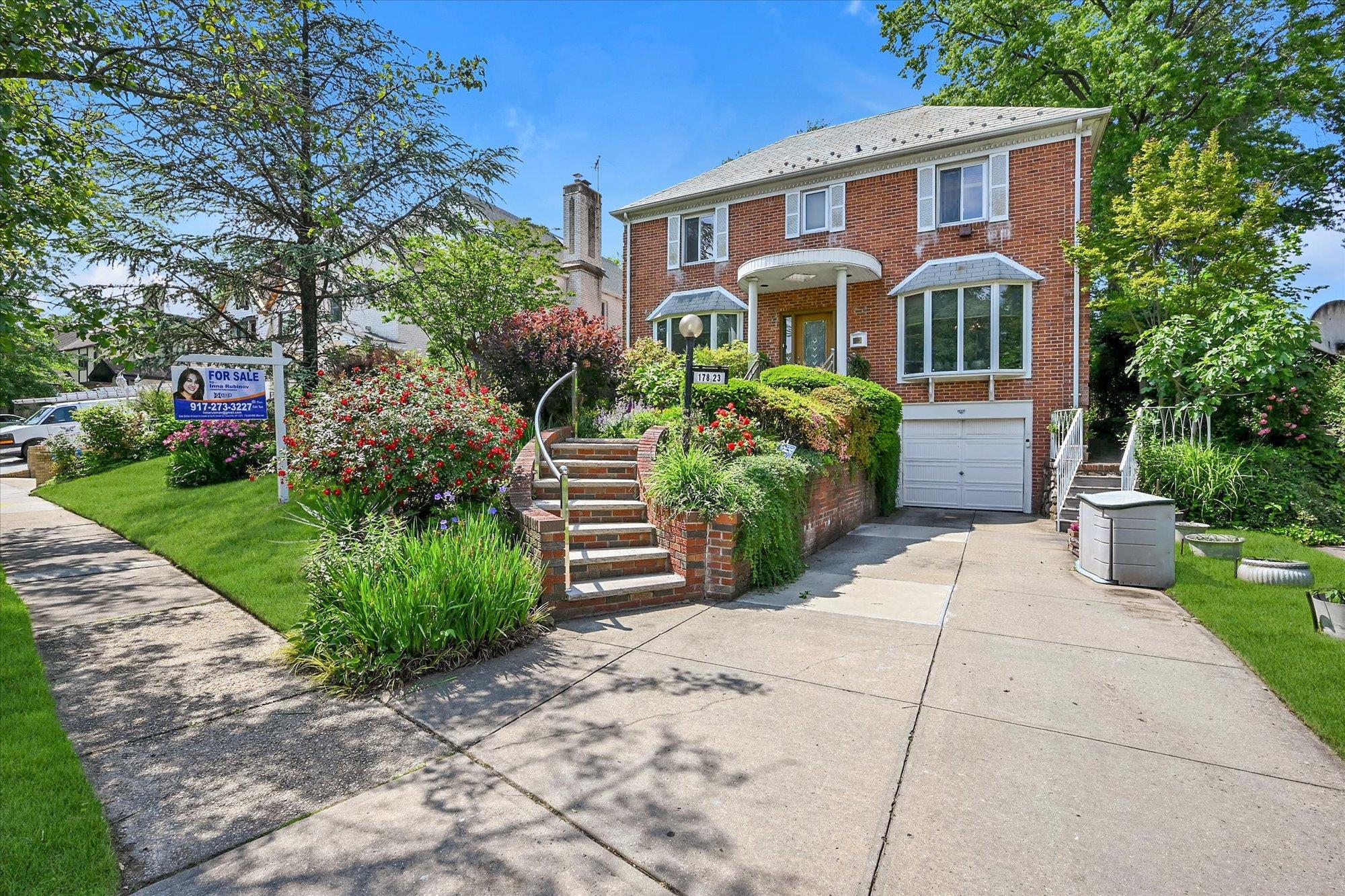 Single Family Edgerton  Queens, NY 11432, MLS-876623-23