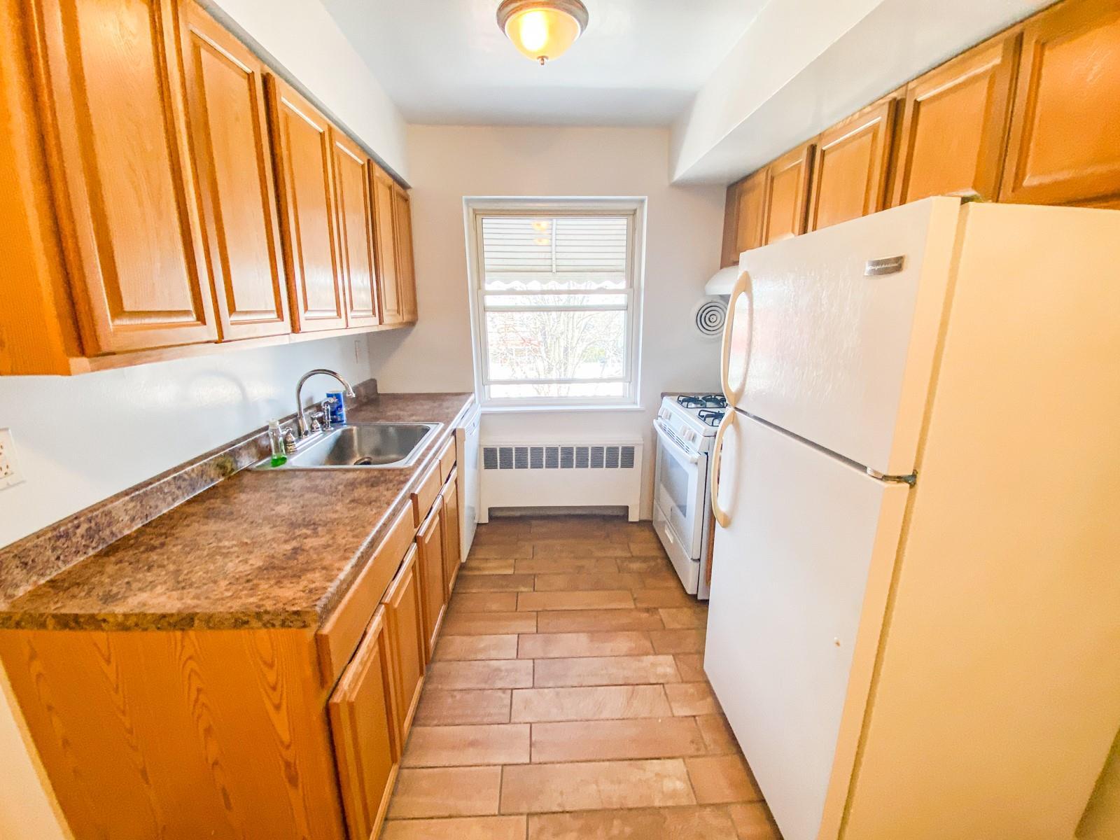 Single Family Crosby  Bronx, NY 10461, MLS-876643-12
