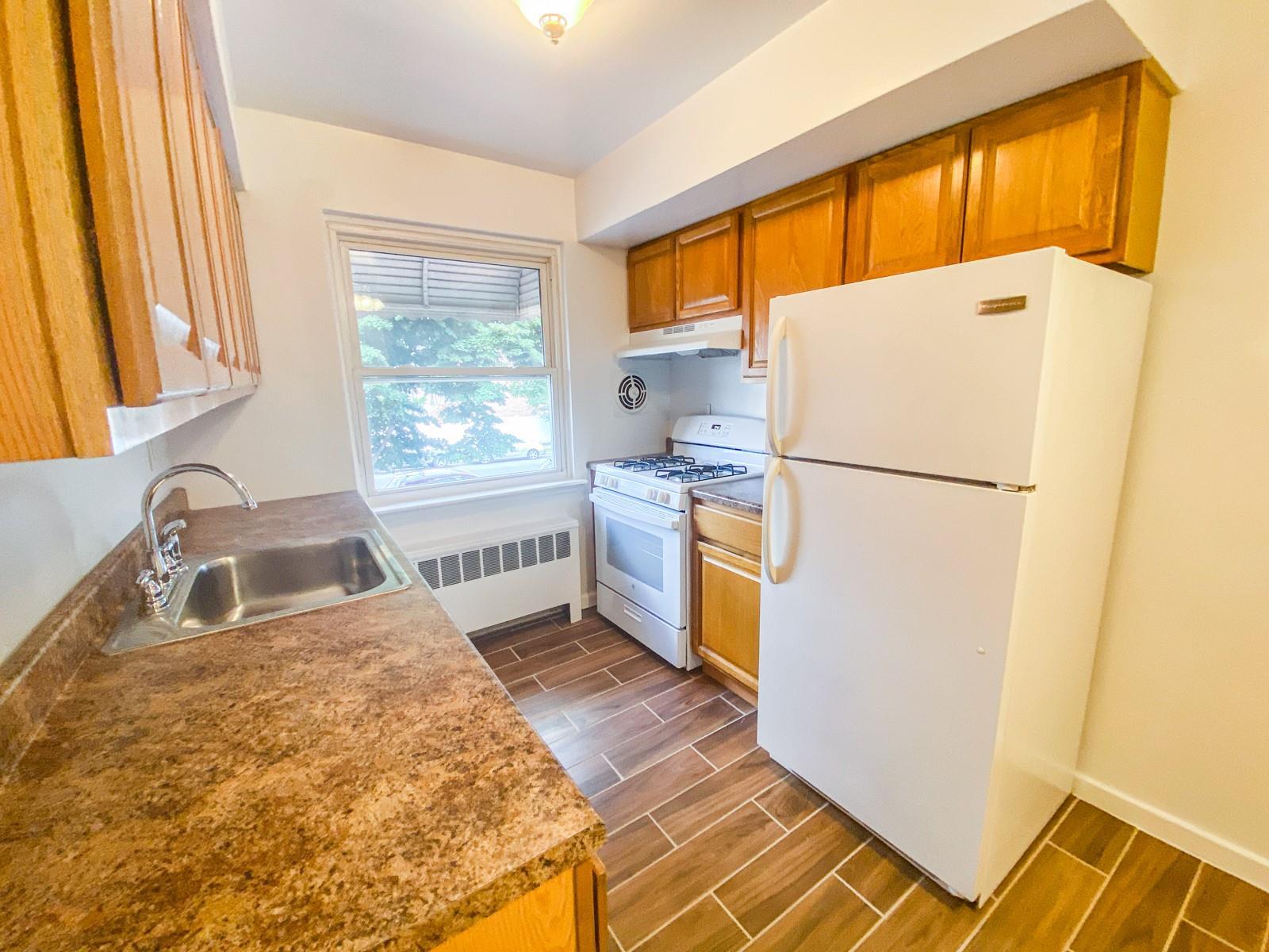 Single Family Crosby  Bronx, NY 10461, MLS-876643-4