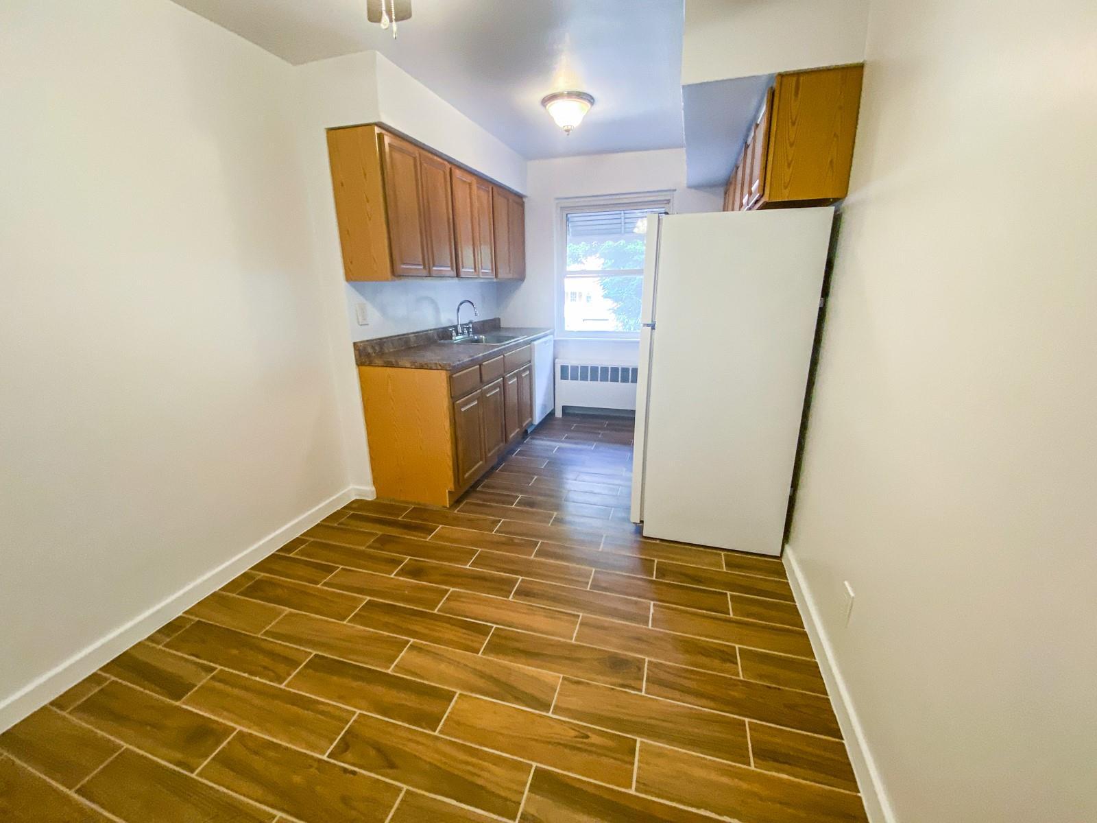 Single Family Crosby  Bronx, NY 10461, MLS-876643-6