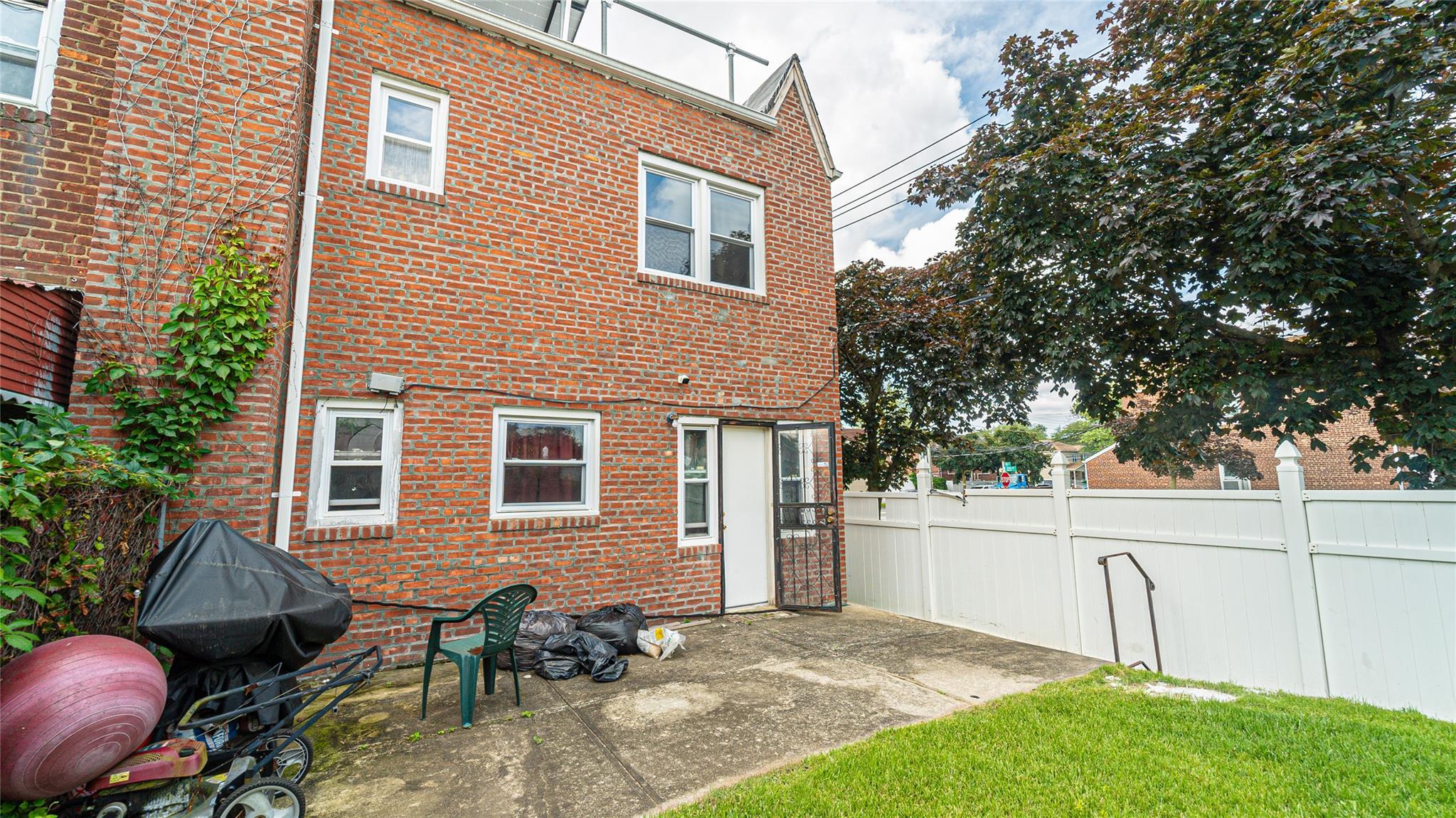 Single Family 135th  Queens, NY 11413, MLS-876649-3