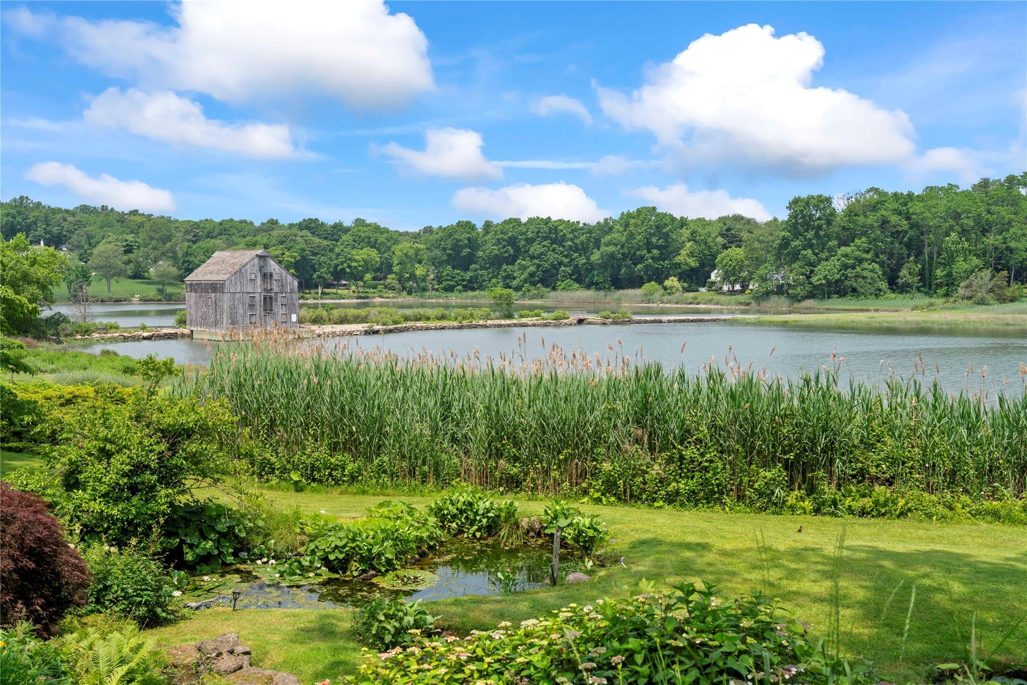 Single Family Pippin  Suffolk County, NY 11743, MLS-876667-28