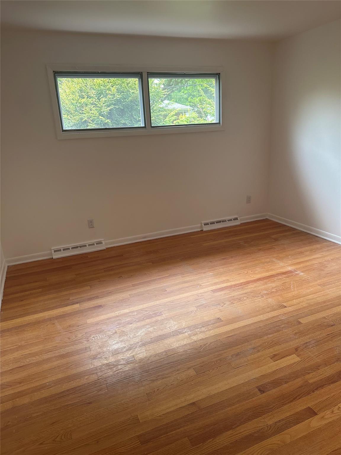 Single Family Pinewood  Albany County, NY 12208, MLS-876680-12