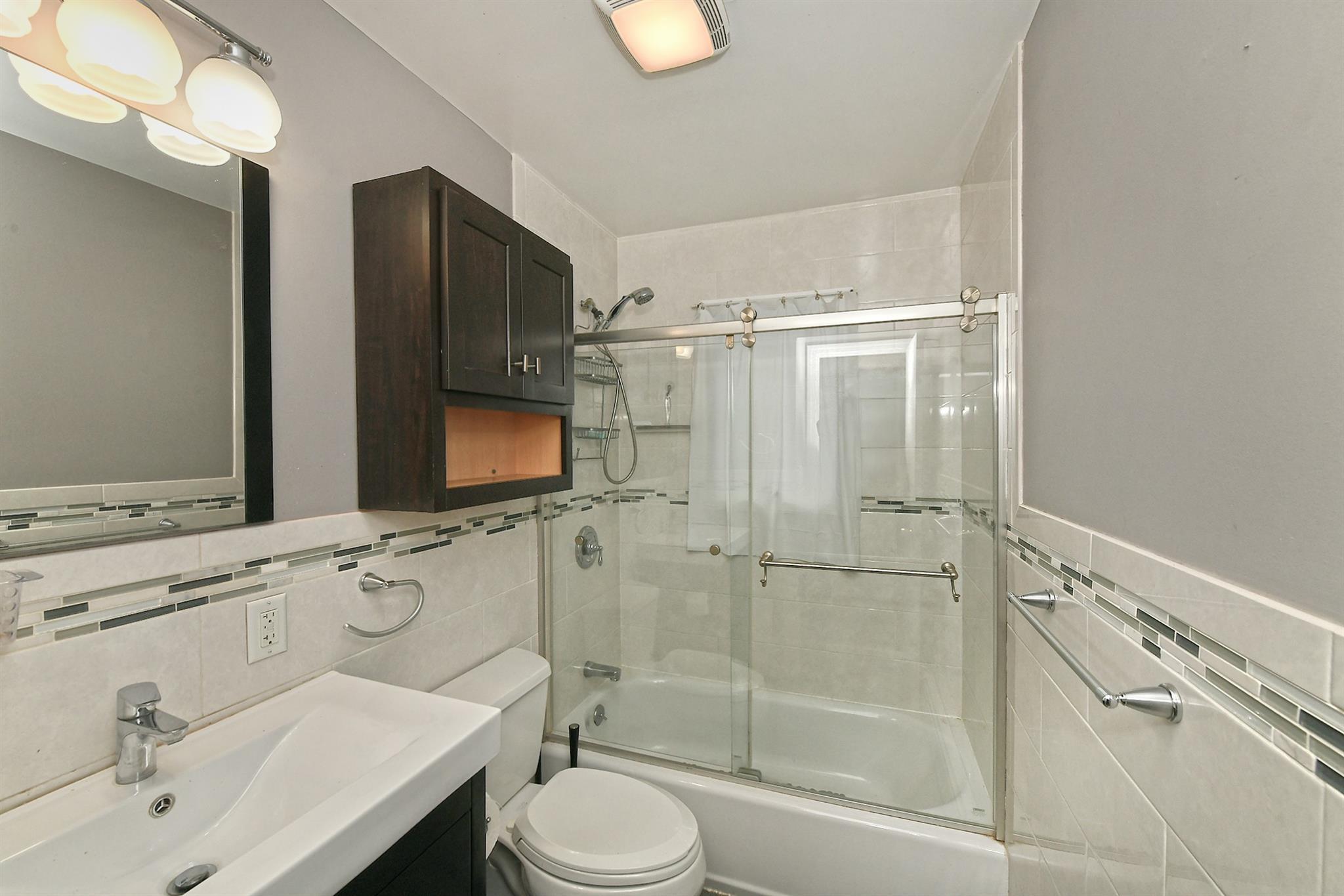 Single Family Dawes  Nassau County, NY 11791, MLS-876697-15