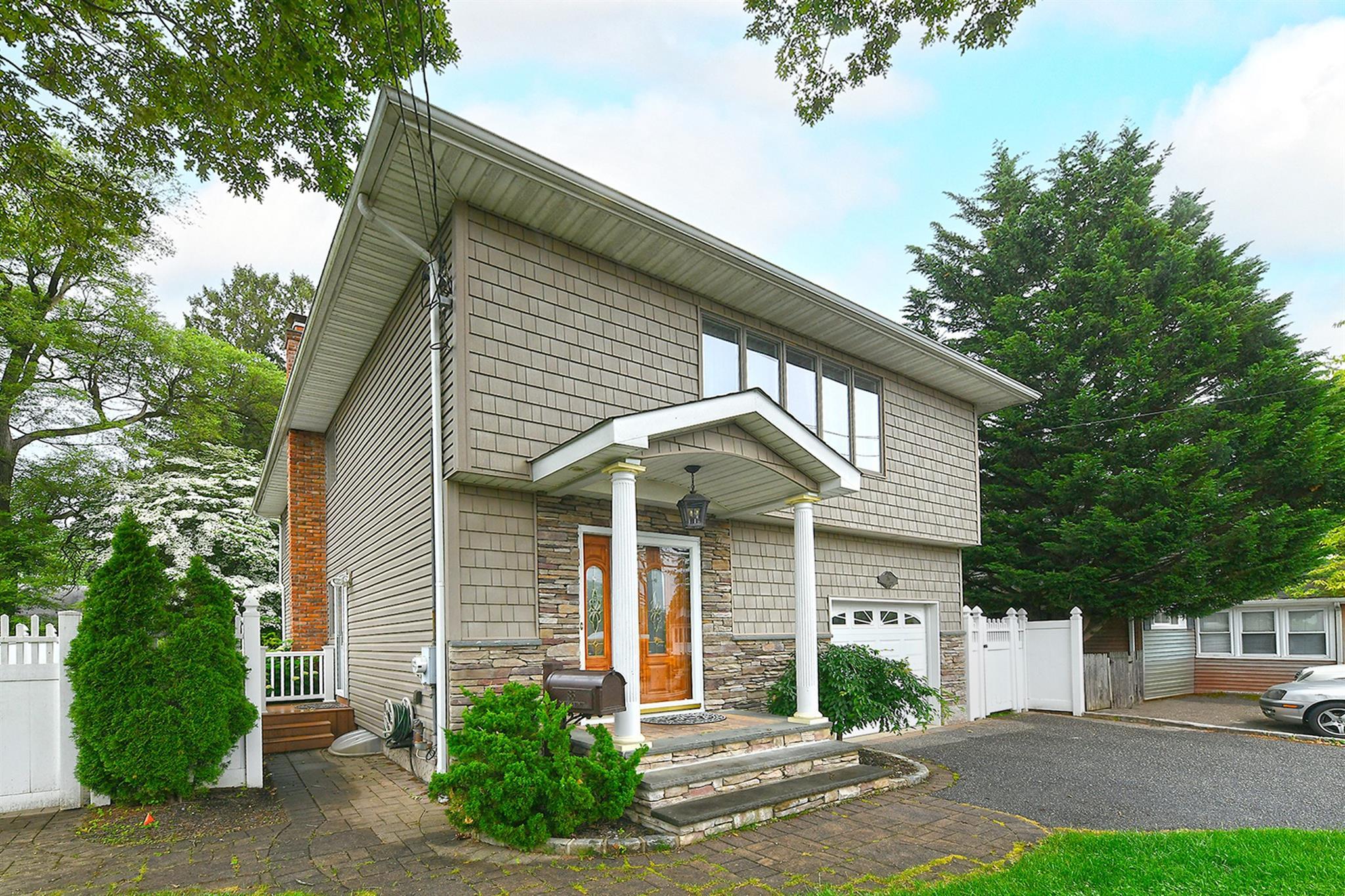 Single Family Dawes  Nassau County, NY 11791, MLS-876697-4