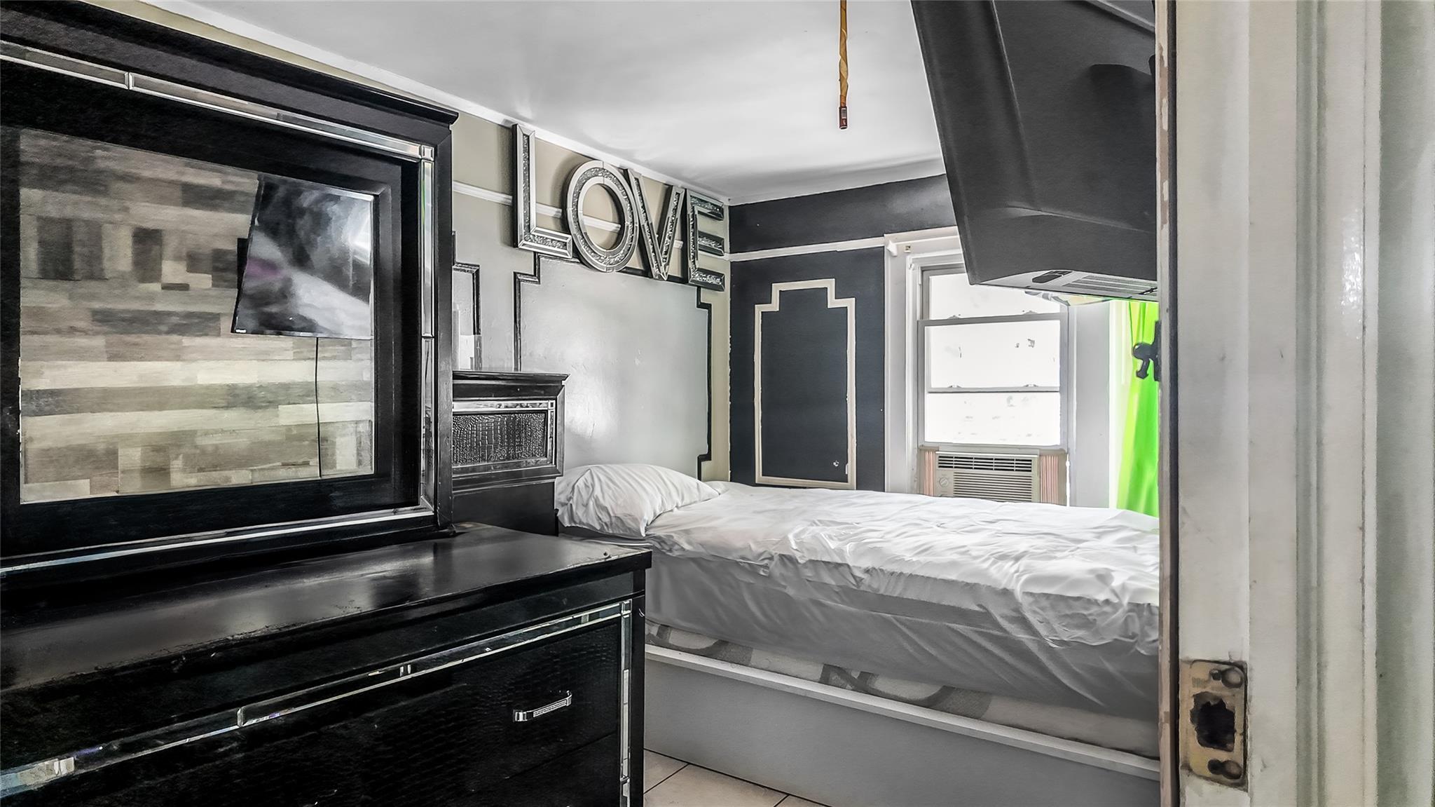 Single Family Foch  Queens, NY 11434, MLS-876720-7