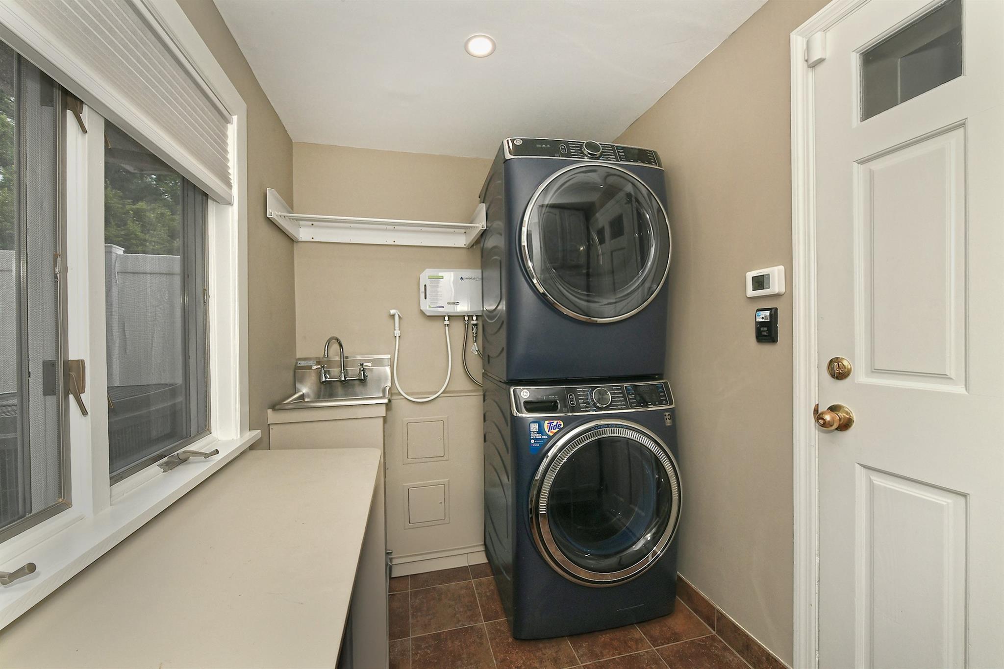 Single Family 214th  Queens, NY 11361, MLS-876728-10