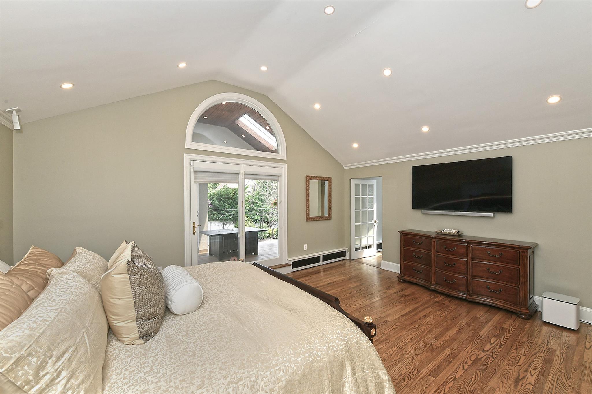Single Family 214th  Queens, NY 11361, MLS-876728-27