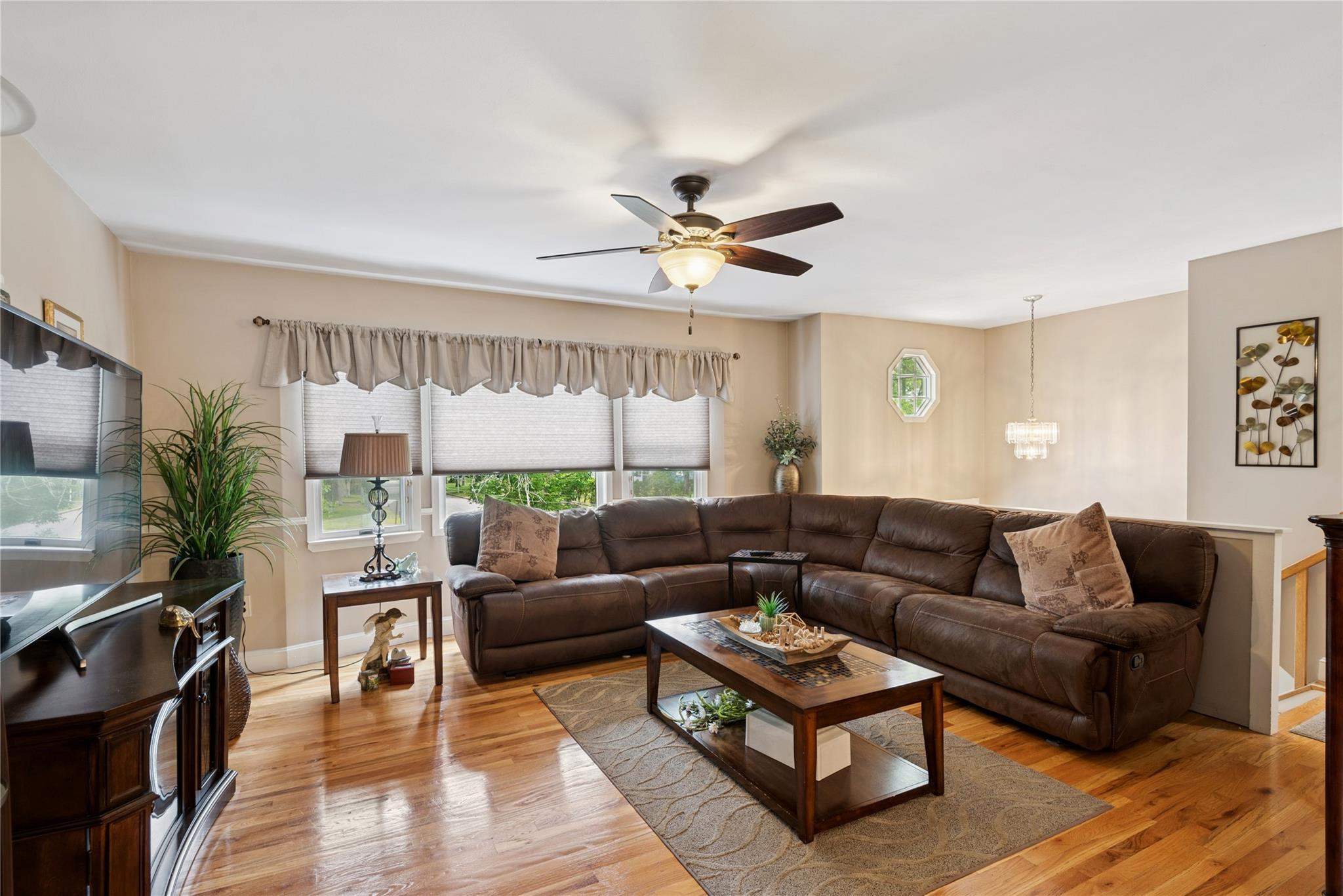 Single Family Dillmont  Suffolk County, NY 11787, MLS-876749-27