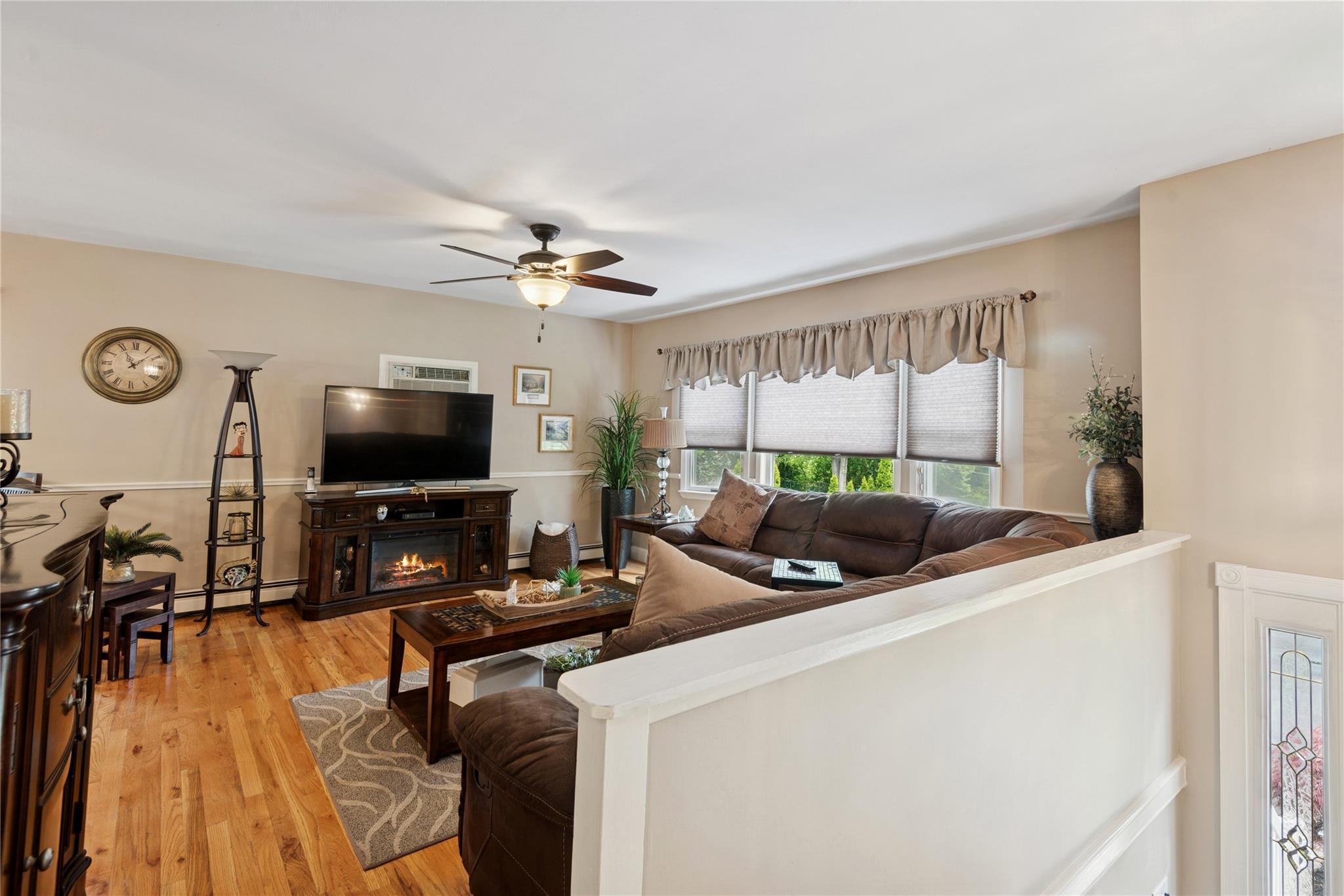 Single Family Dillmont  Suffolk County, NY 11787, MLS-876749-31