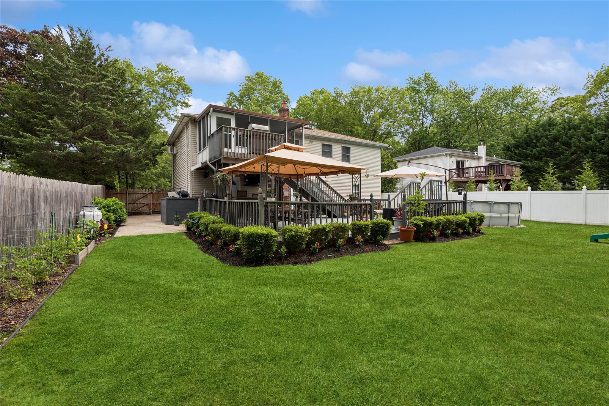Single Family Dillmont  Suffolk County, NY 11787, MLS-876749-6