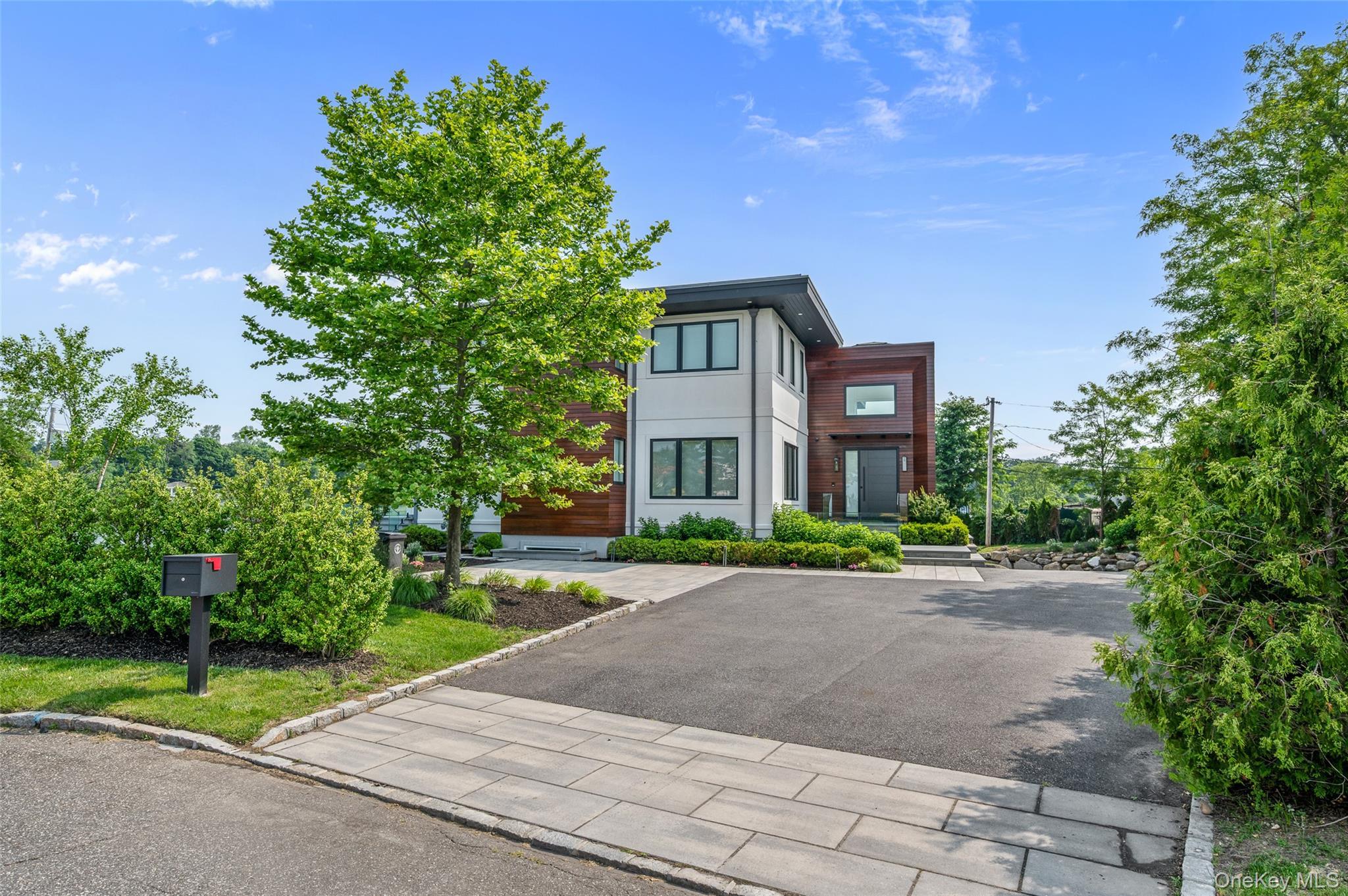 Single Family Candy Ln Nassau County, NY 11023, MLS-876756-3