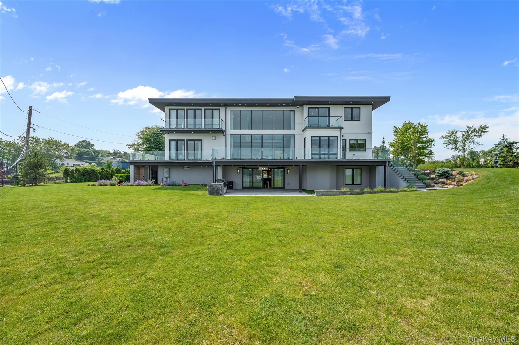 Single Family Candy Ln Nassau County, NY 11023, MLS-876756-34