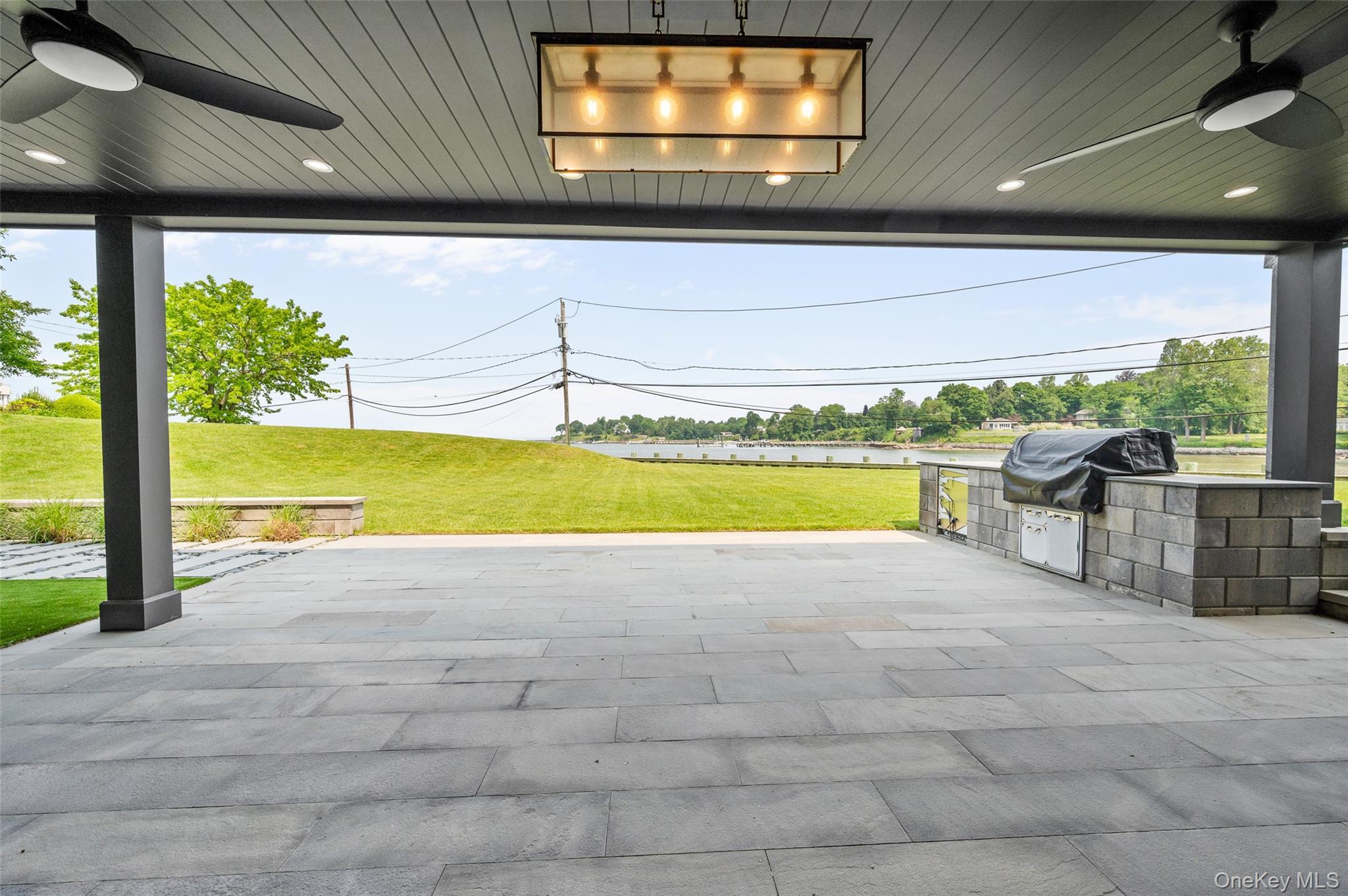 Single Family Candy Ln Nassau County, NY 11023, MLS-876756-35