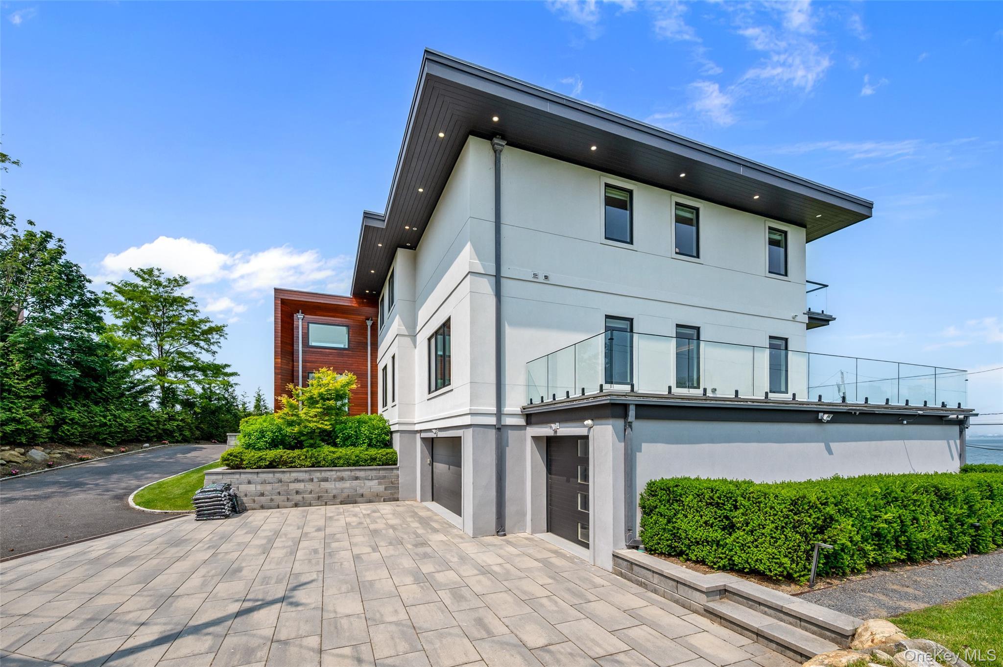 Single Family Candy Ln Nassau County, NY 11023, MLS-876756-39