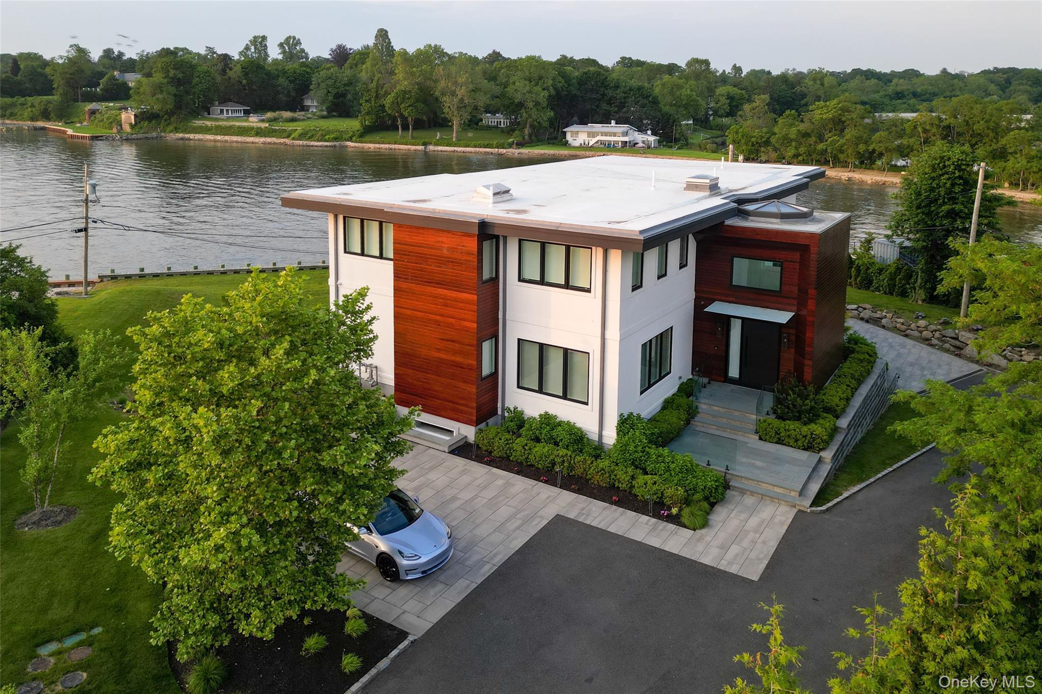 Single Family Candy Ln Nassau County, NY 11023, MLS-876756-44