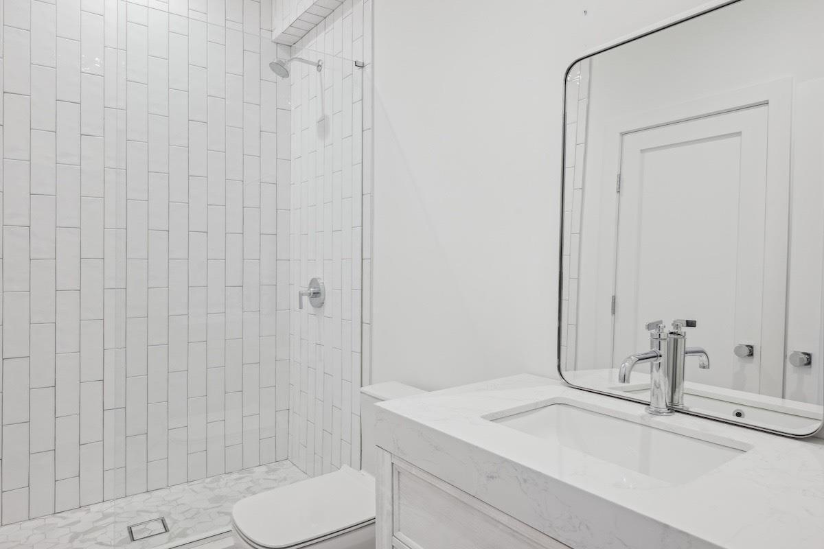 Single Family Broadwood  Suffolk County, NY 11975, MLS-876790-28