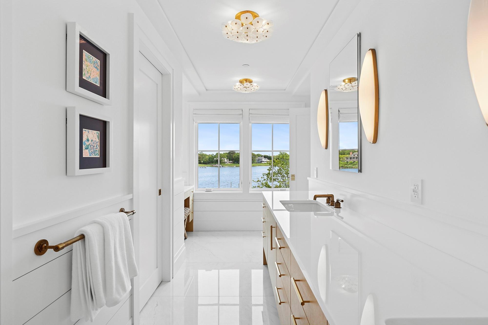 Single Family Montauk  Suffolk County, NY 11978, MLS-876792-11