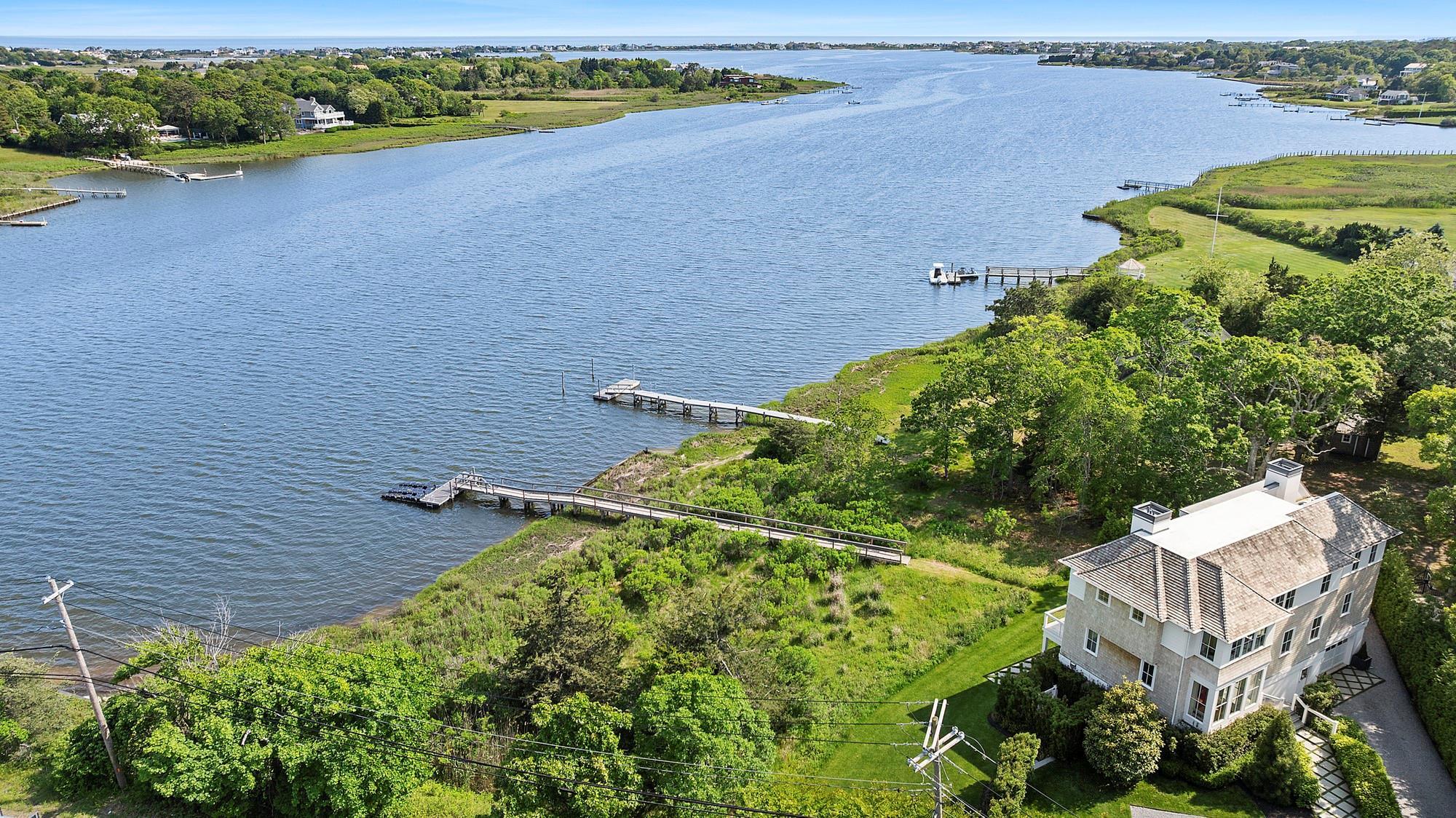 Single Family Montauk  Suffolk County, NY 11978, MLS-876792-23