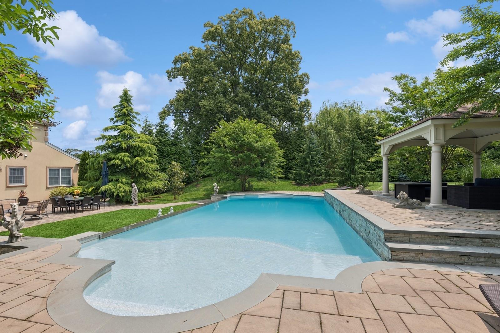 Single Family Nadia  Suffolk County, NY 11787, MLS-876809-36