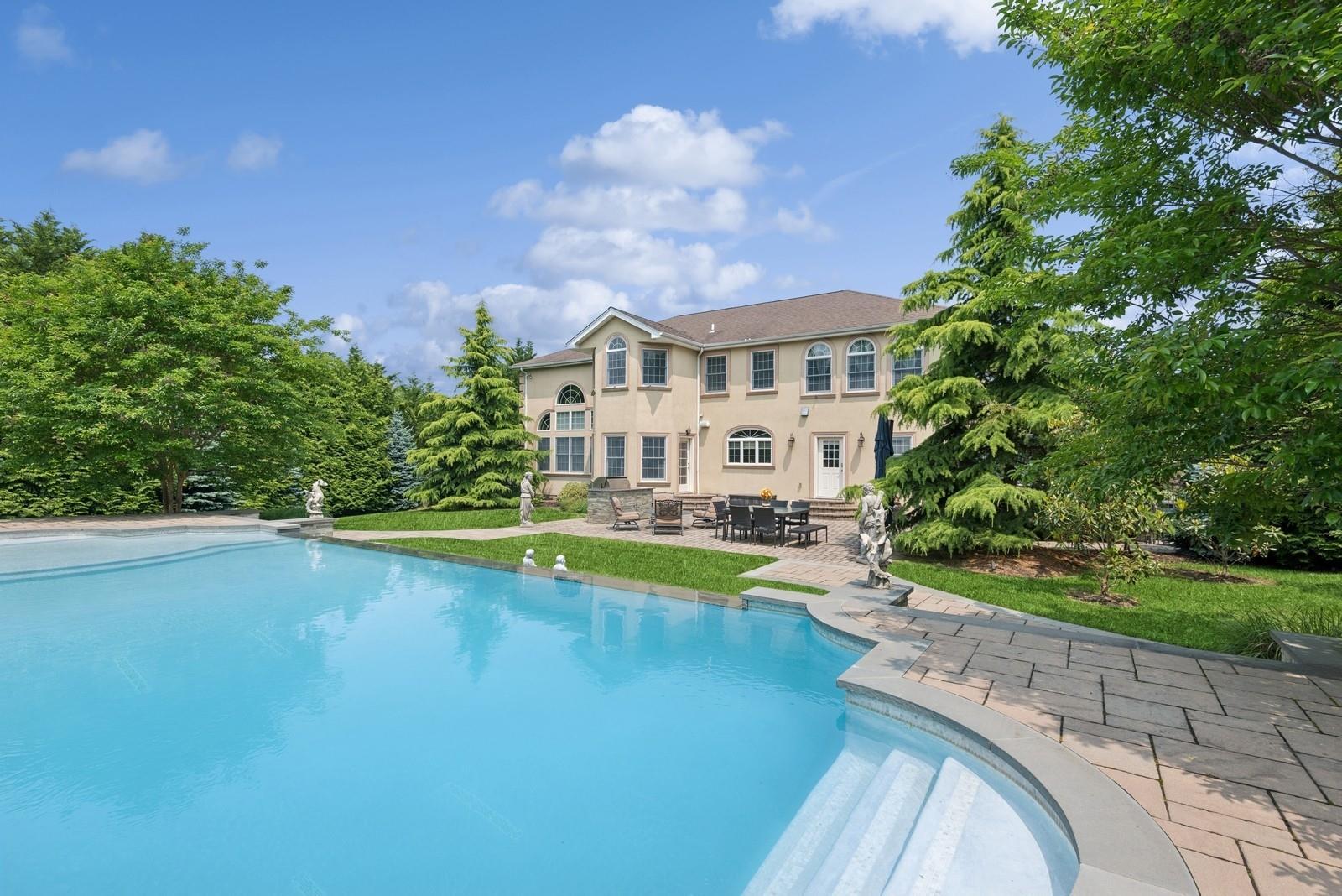 Single Family Nadia  Suffolk County, NY 11787, MLS-876809-37