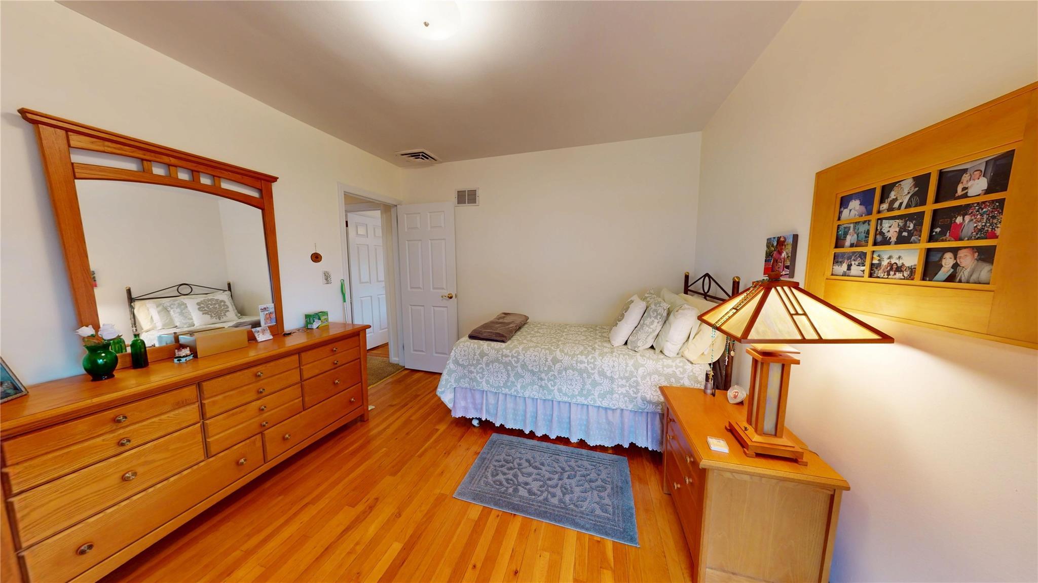 Single Family 146  Queens, NY 11357, MLS-876838-12